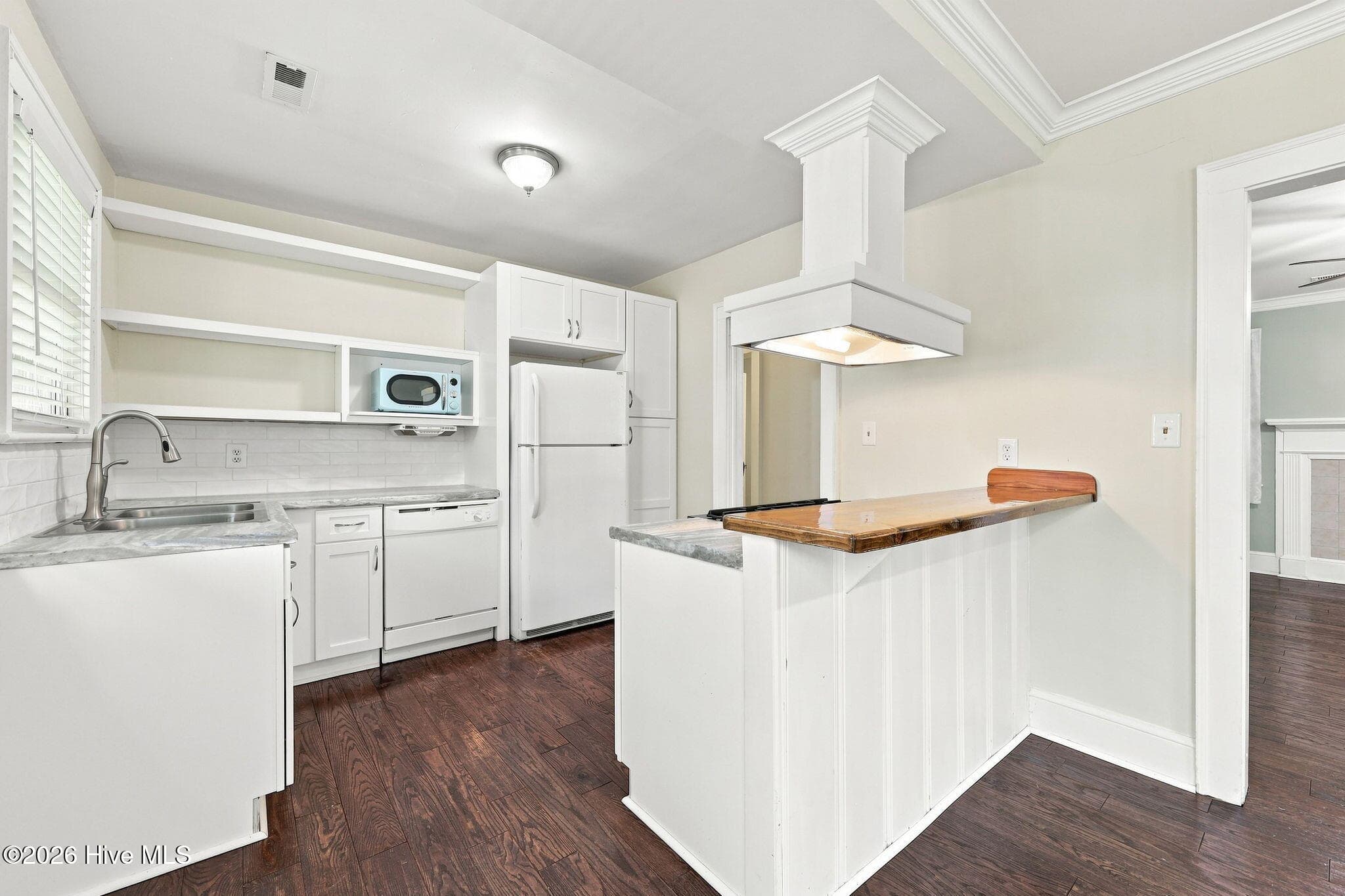 Single Family Residence at 525 E 2nd Street, Washington, NC 27889, photo 17 of 54