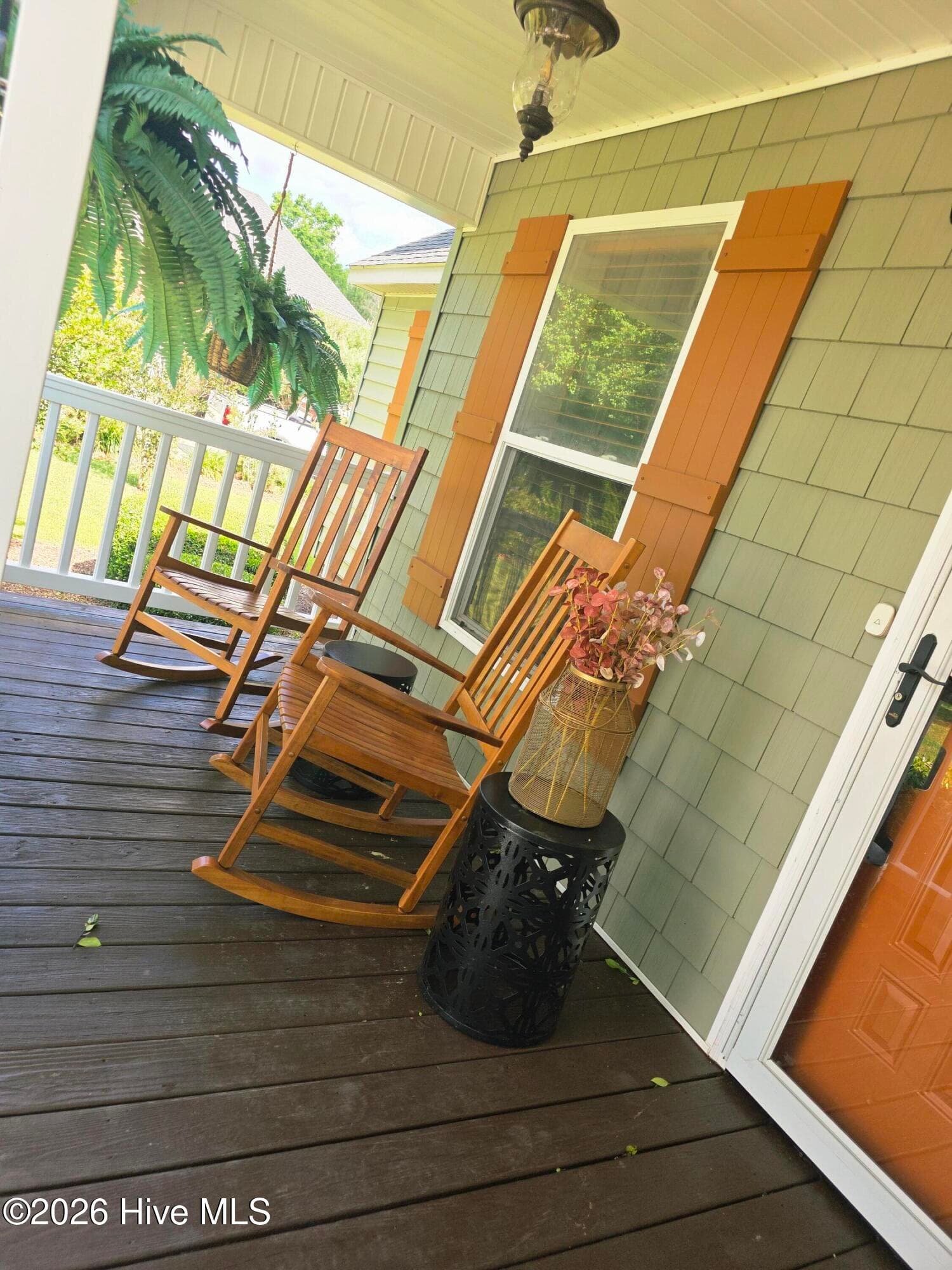116 Schley Avenue, Lake Waccamaw, NC 28450