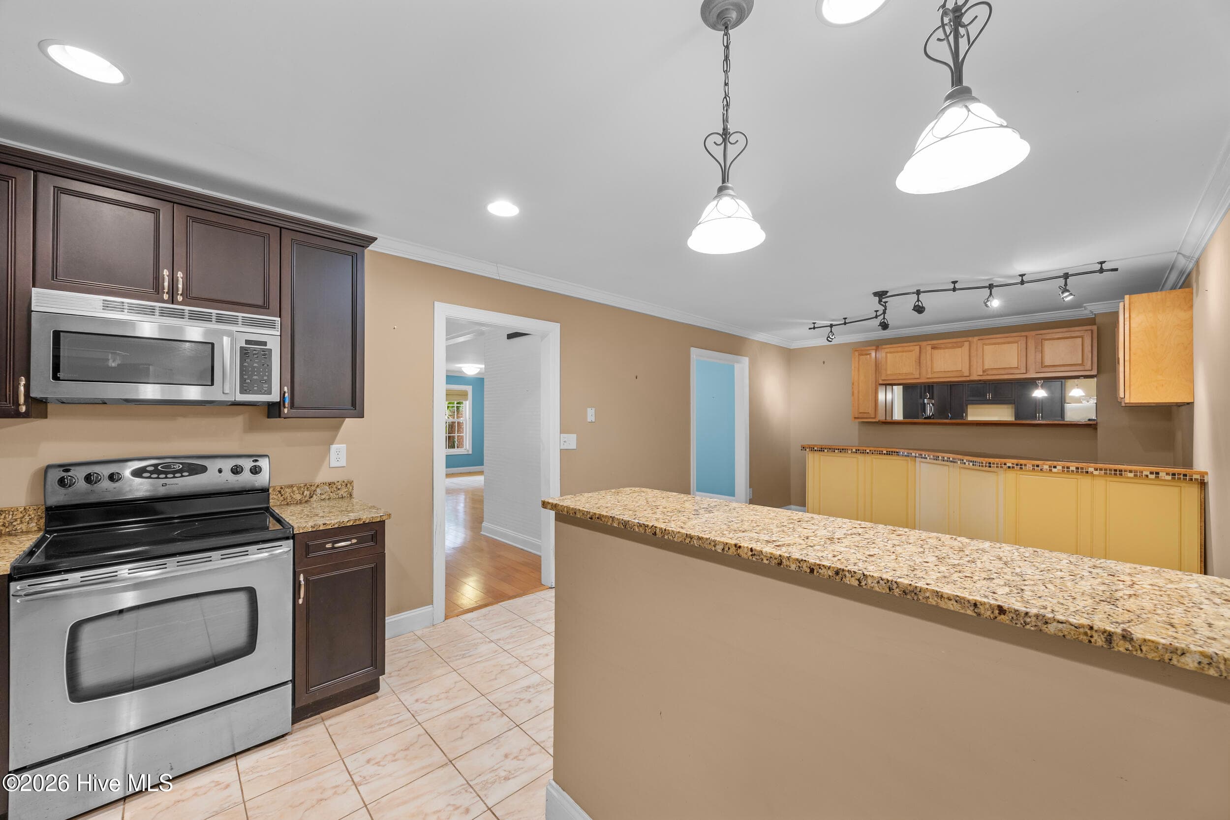Single Family Residence at 638 Ravenswood Road, Hampstead, NC 28443, photo 35 of 100