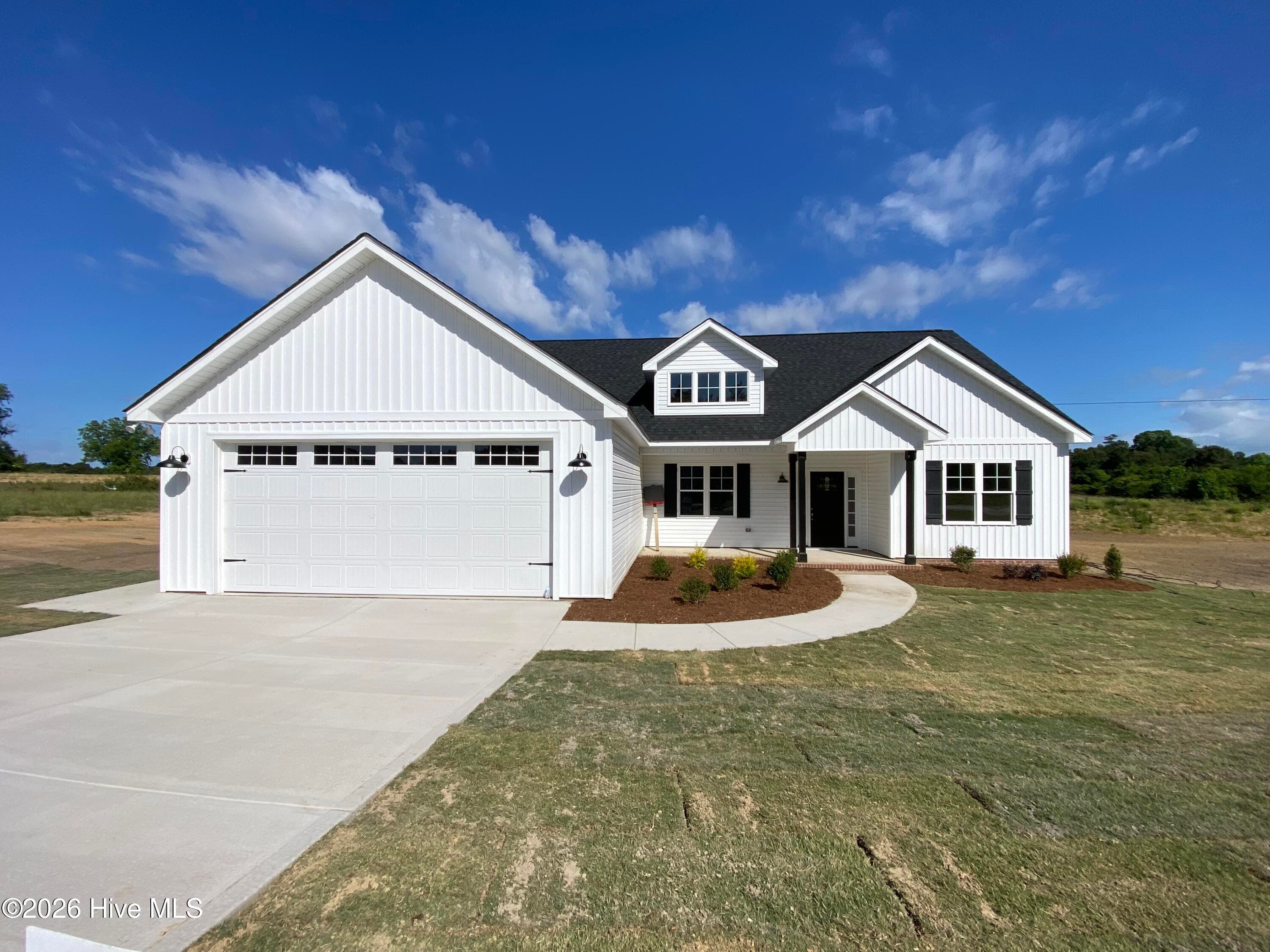 Single Family Residence at 205 N Rabbit Run Drive, Smithfield, NC 27577, photo 8 of 127