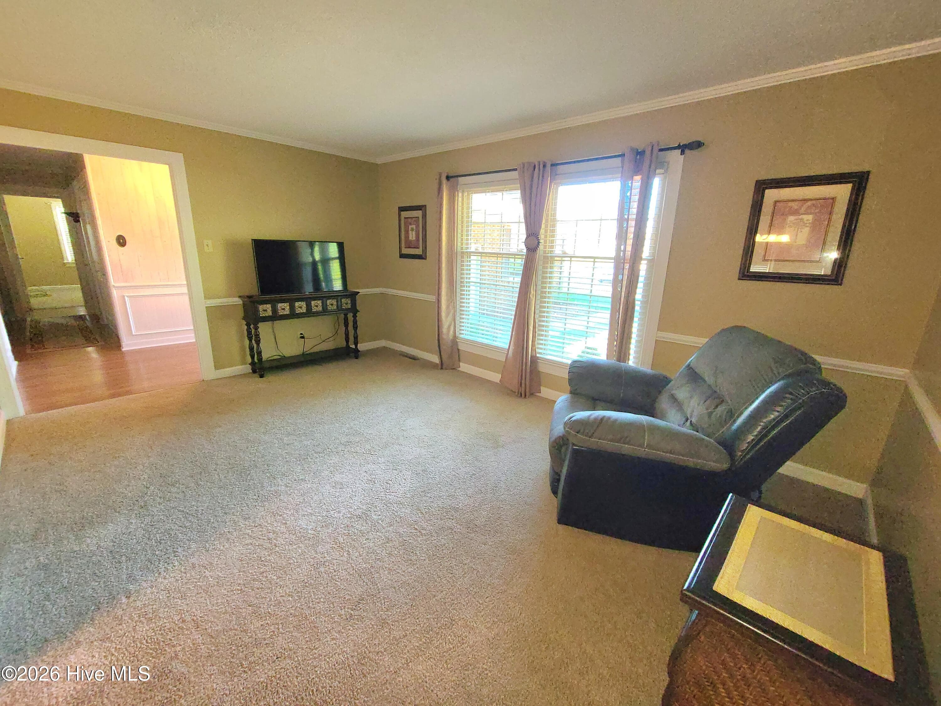 Single Family Residence at 2113 Westwood Drive, Kinston, NC 28504, photo 8 of 27