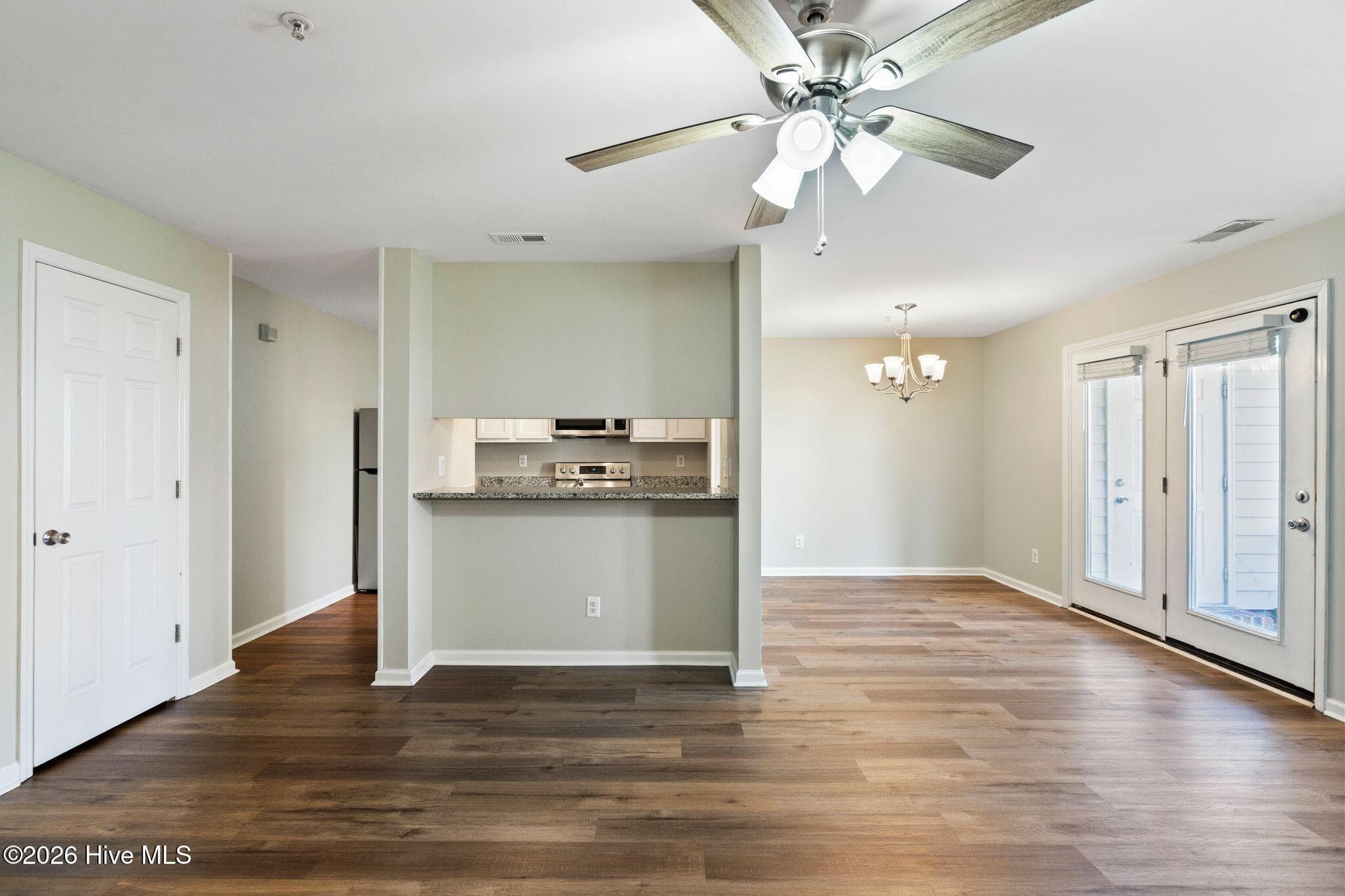 Condominium at 709 Summertime Lane C, Wilmington, NC 28405, photo 6 of 56