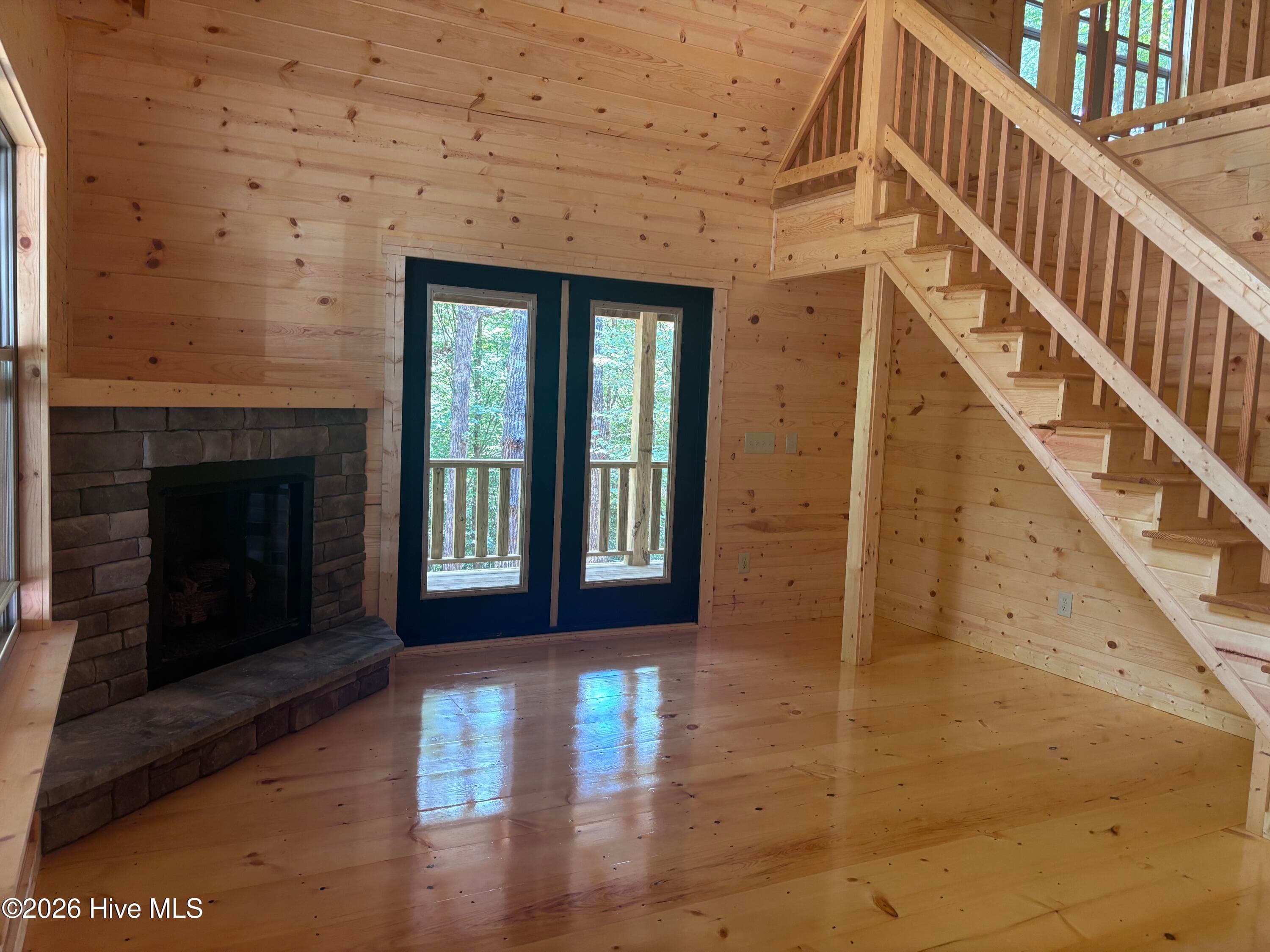 Single Family Residence at 752 Whispering Ridge Drive, Murphy, NC 28906, photo 12 of 38
