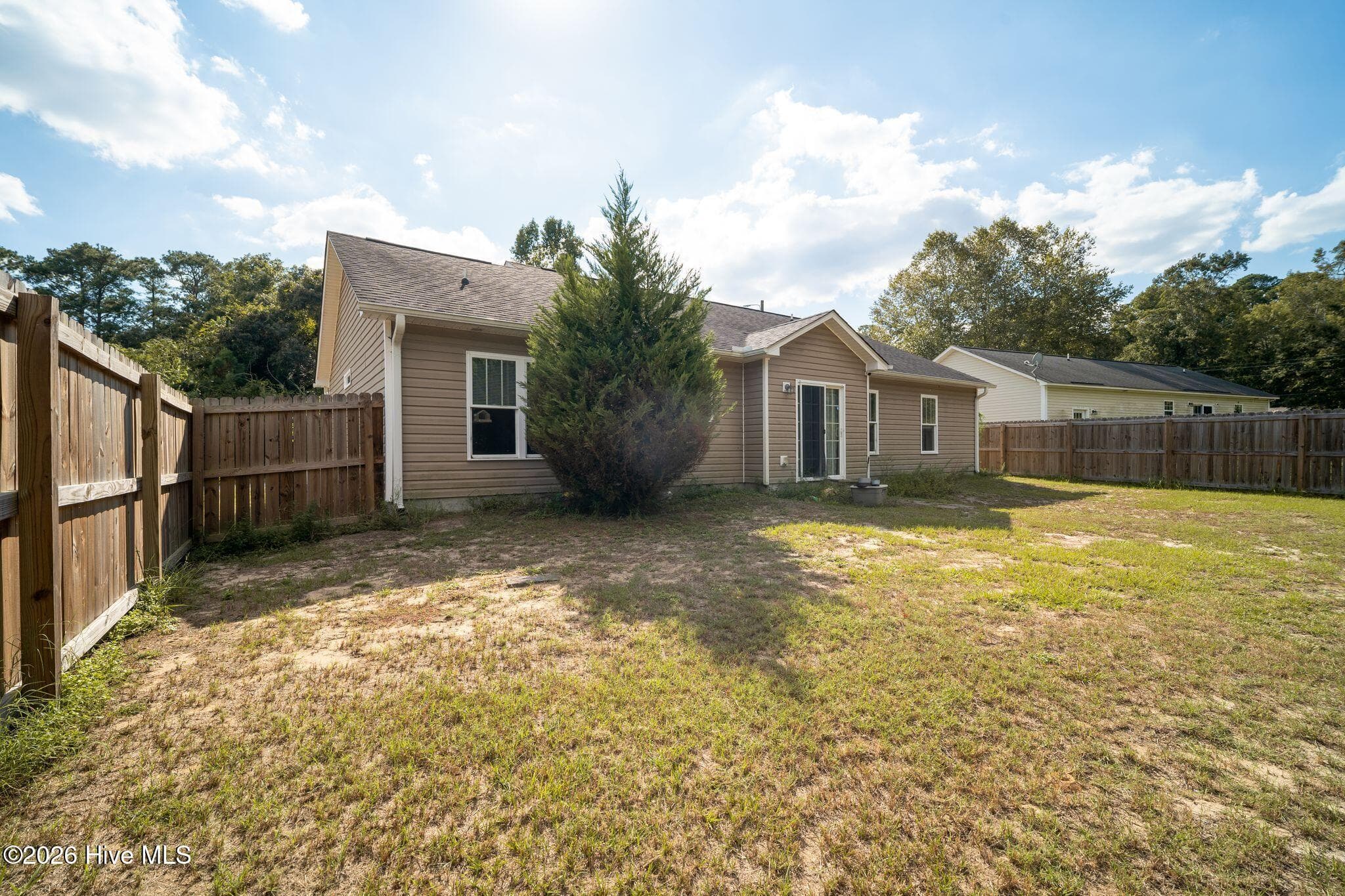 Single Family Residence at 105 Worvin Lane, Richlands, NC 28574, photo 29 of 41