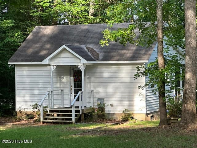 Single Family Residence at 194 Ingrams Mill Road, Ellerbe, NC 28338, photo 6 of 32