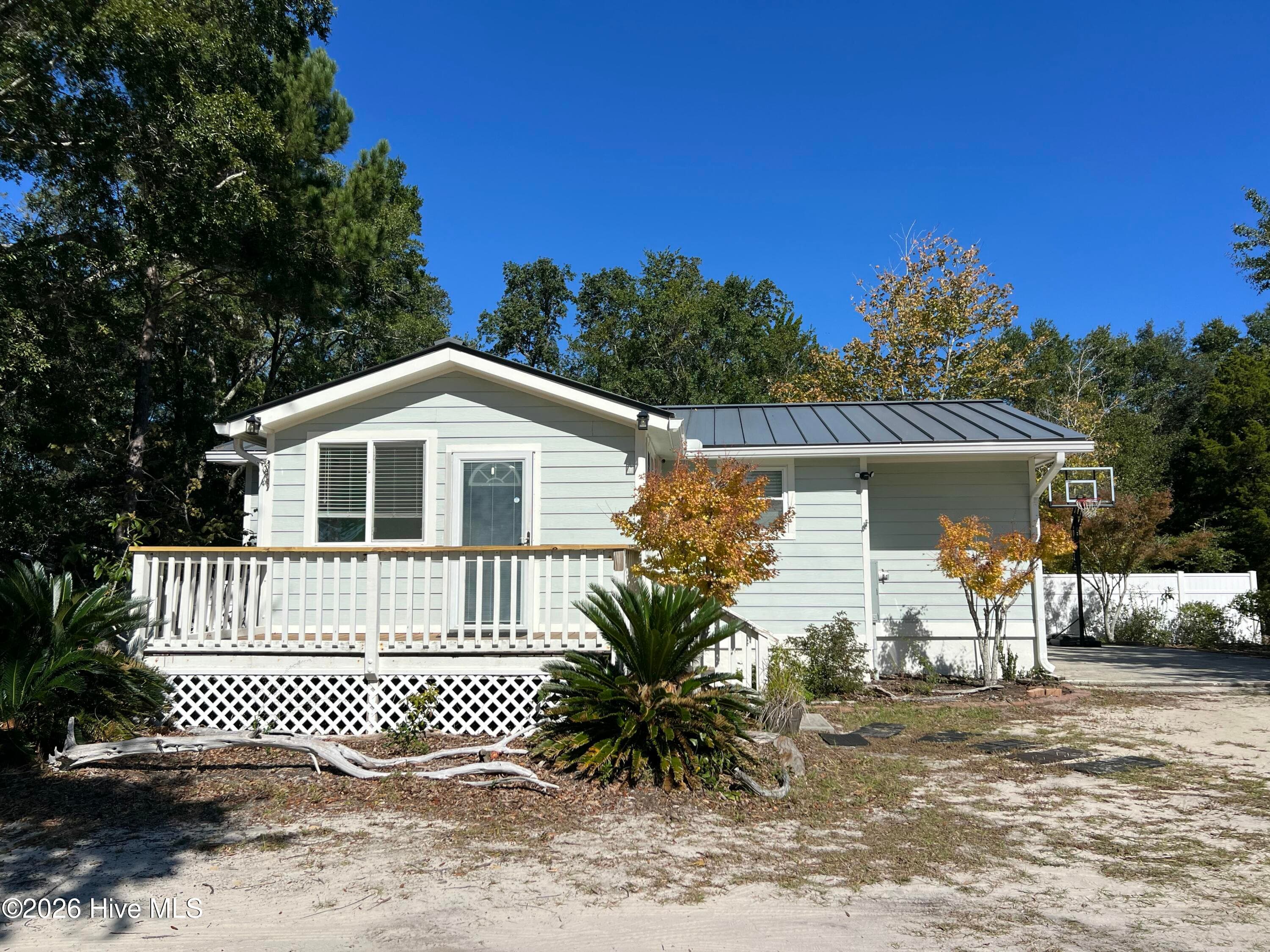 114 Stuart Avenue, Southport, NC 28461