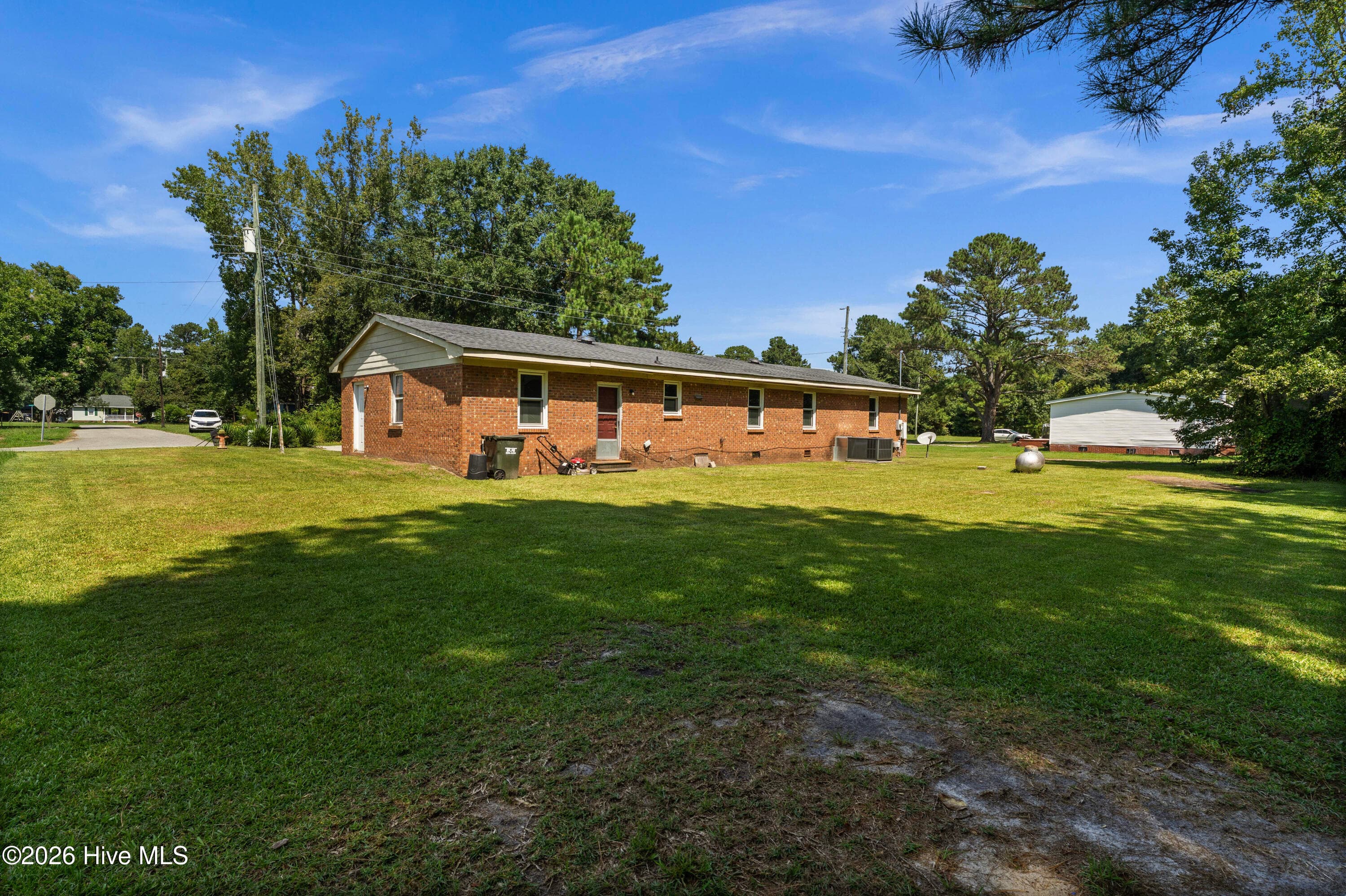 Single Family Residence at 204 Julia Street, Warsaw, NC 28398, photo 4 of 24