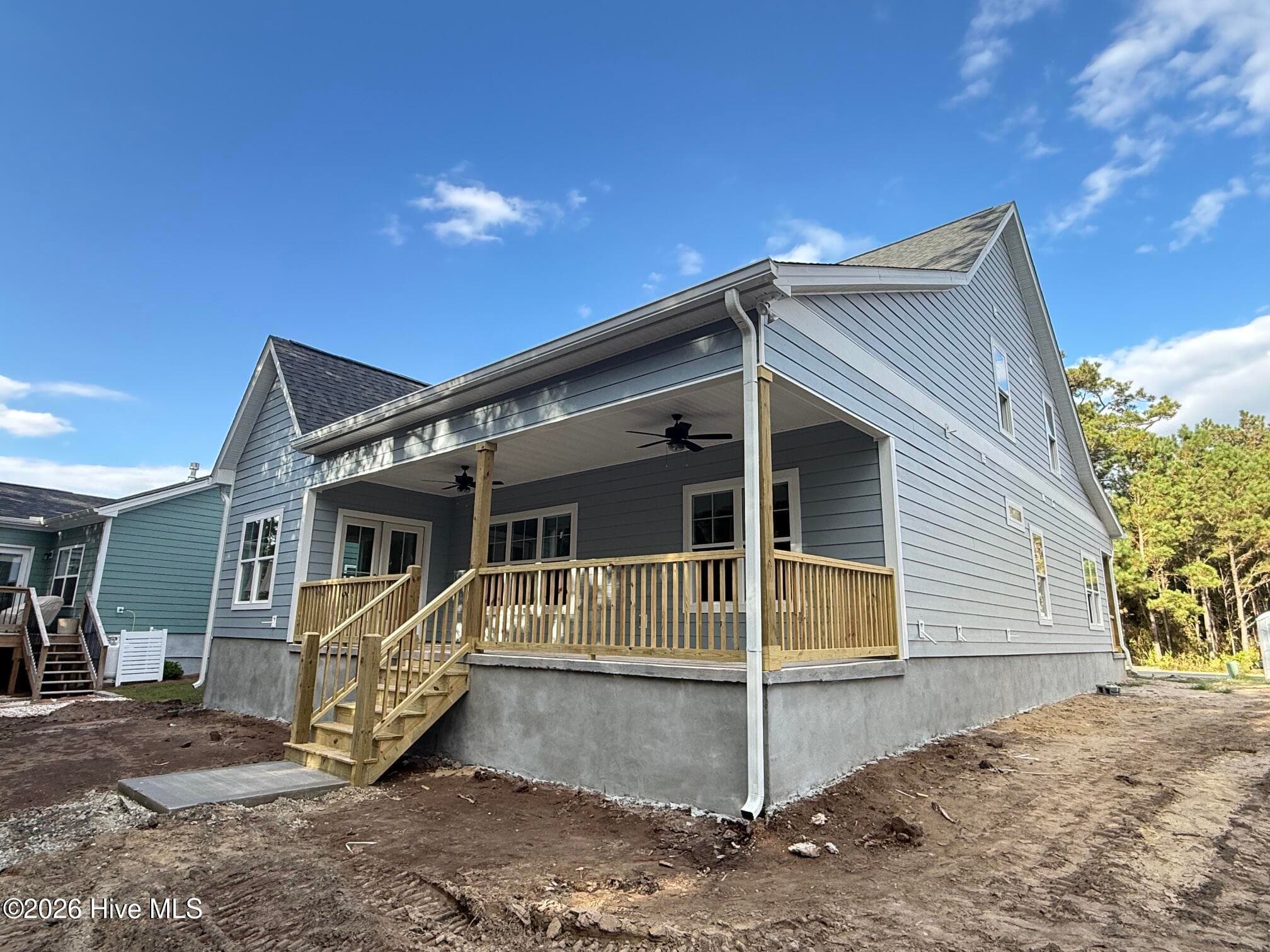 Single Family Residence at 806 Sweetgrass Street, Holly Ridge, NC 28445, photo 4 of 16