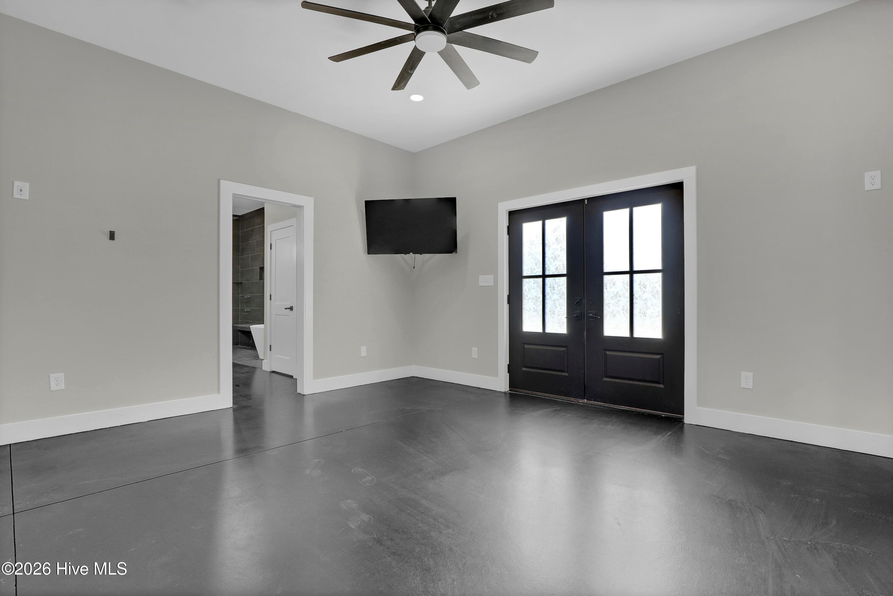 Single Family Residence at 250 Pilchers Branch Road, Holly Ridge, NC 28445, photo 21 of 75