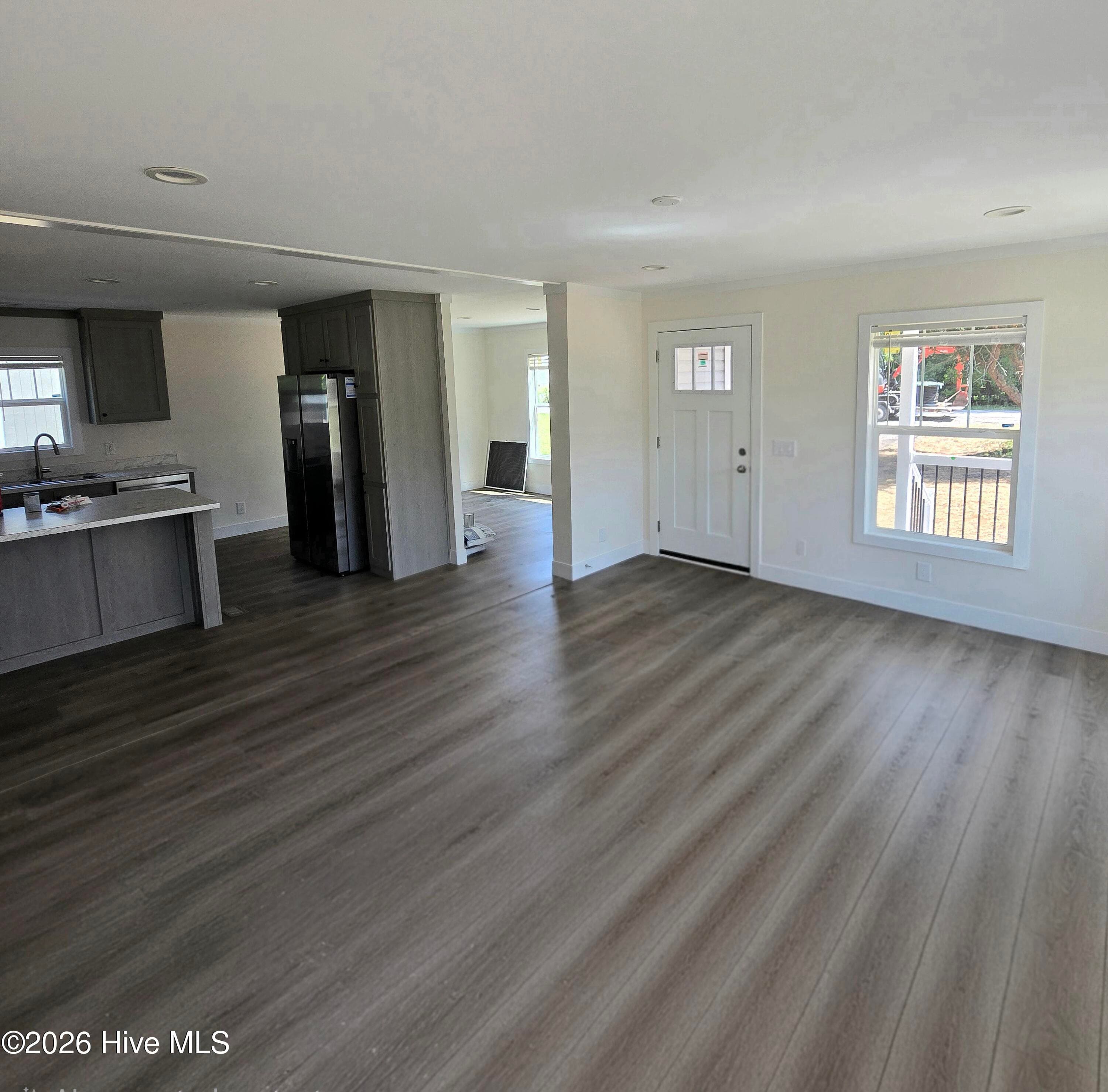 Manufactured Home at 106 Dundee Trail, Holly Ridge, NC 28445, photo 10 of 46
