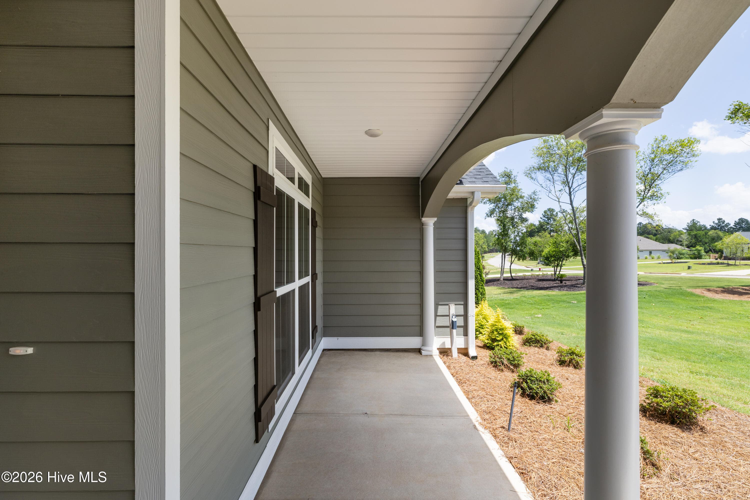 Front porch with arch detail - 1340 Bellingham Drive, Beech Island, SC 29842