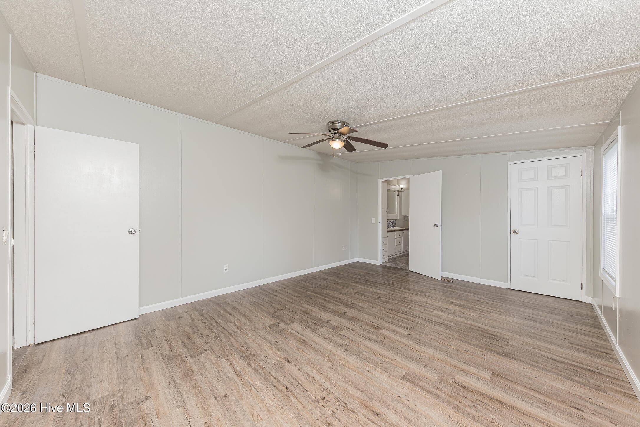 Manufactured Home at 122 Woodbrook Drive, Midway Park, NC 28544, photo 22 of 47