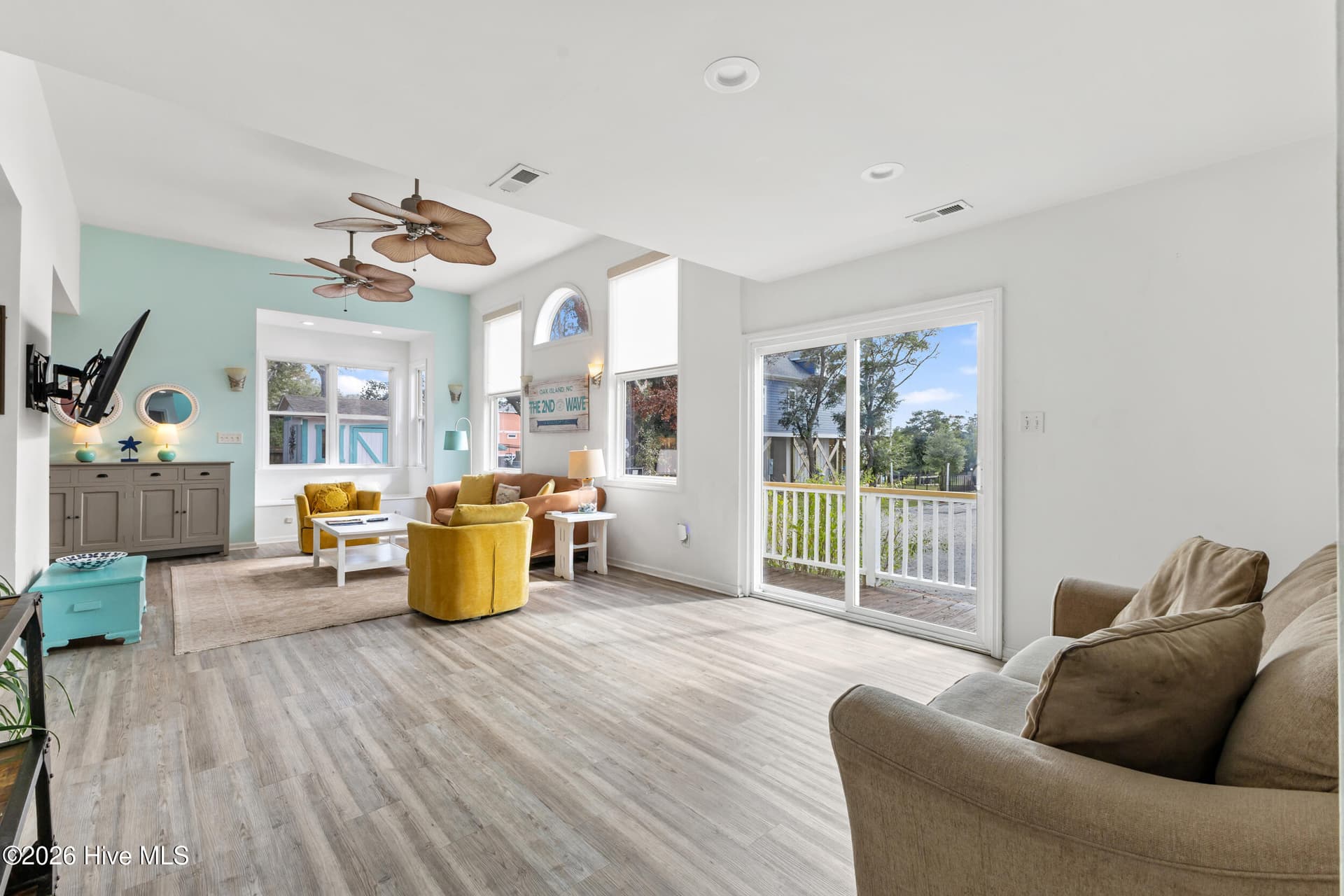 Single Family Residence at 122 SE 2nd Street, Oak Island, NC 28465, photo 5 of 39