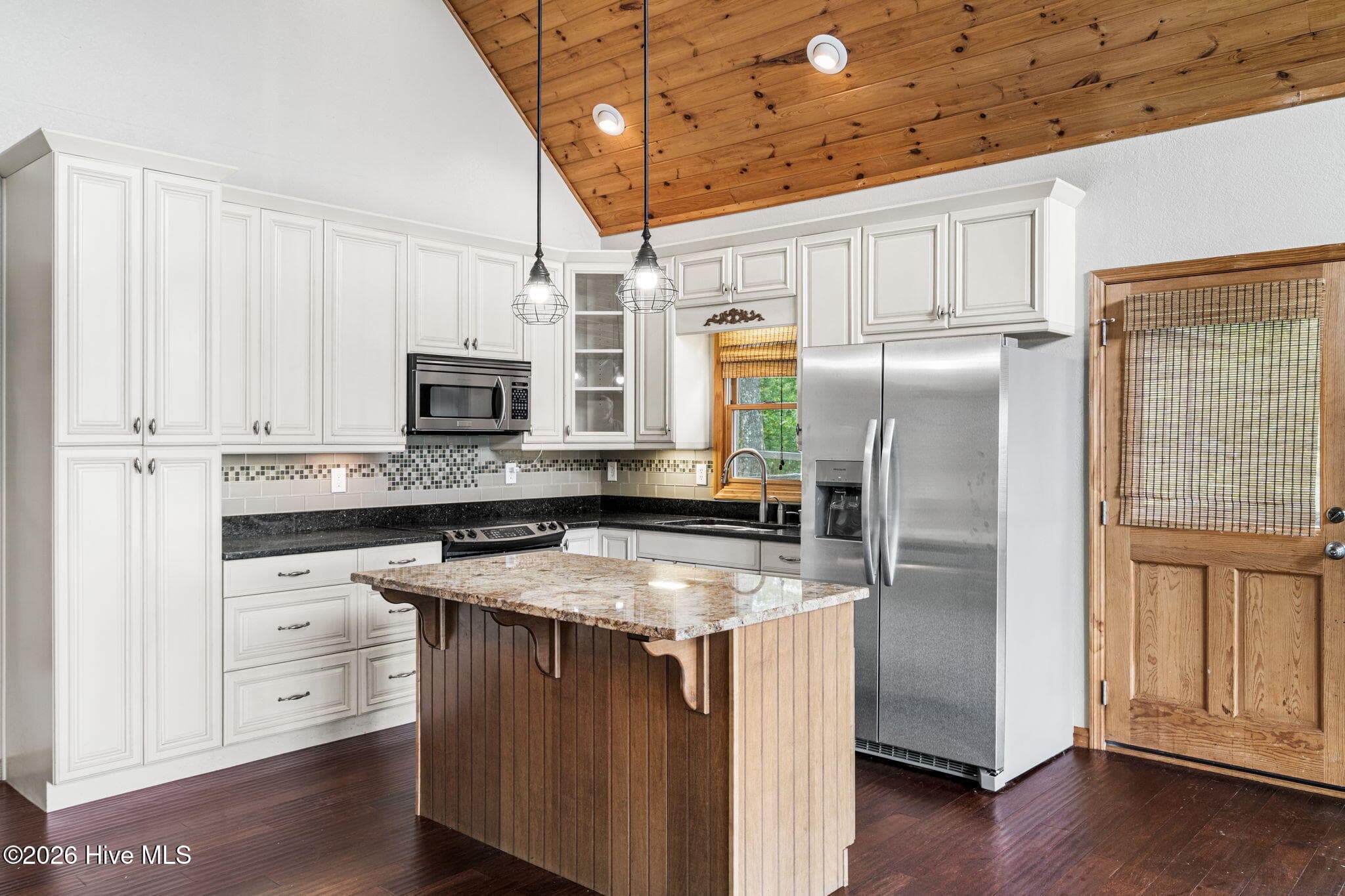 Single Family Residence at 175 Bear Trace, Brasstown, NC 28902, photo 12 of 47