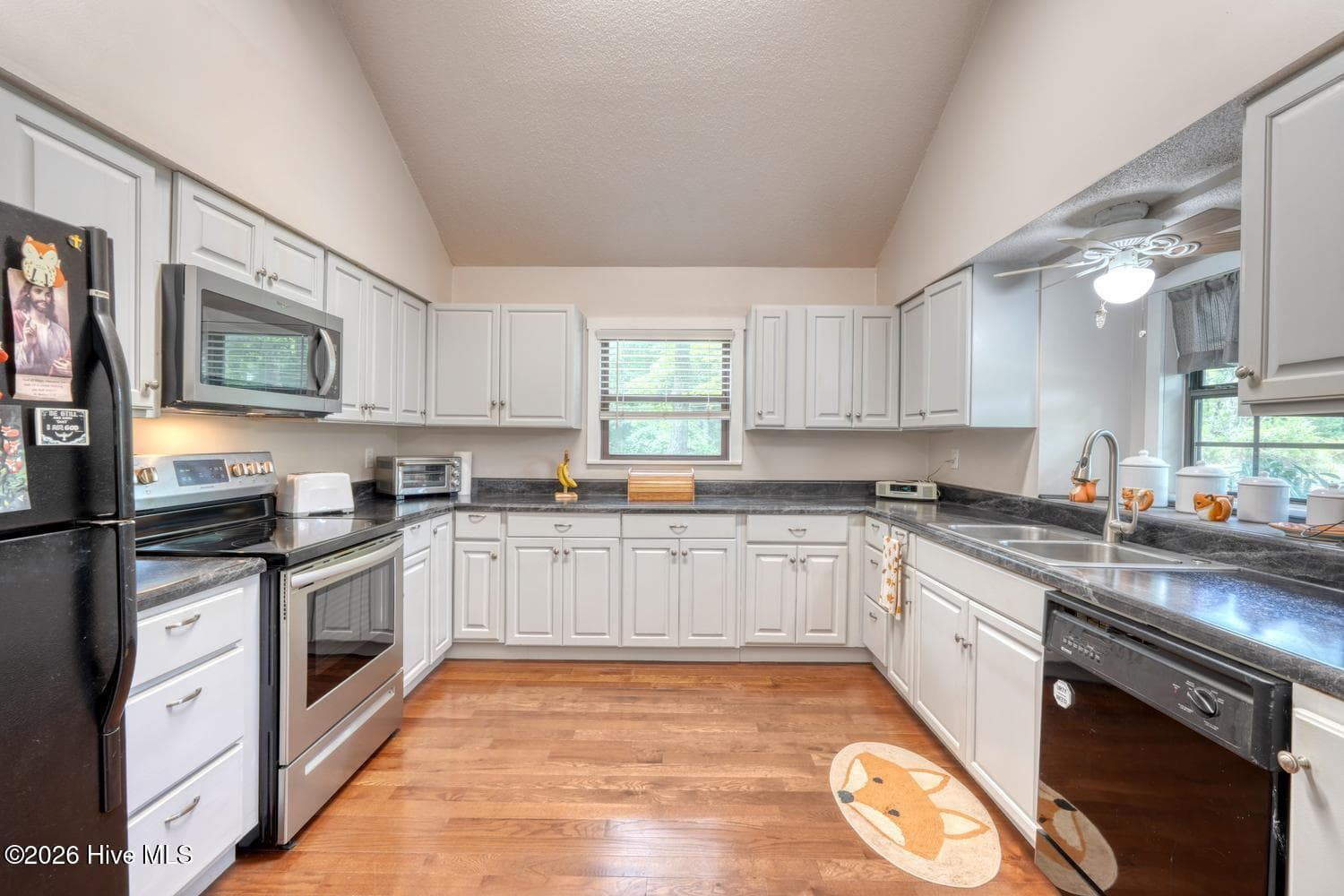 Single Family Residence at 850 Ranger Road, Murphy, NC 28906, photo 2 of 5