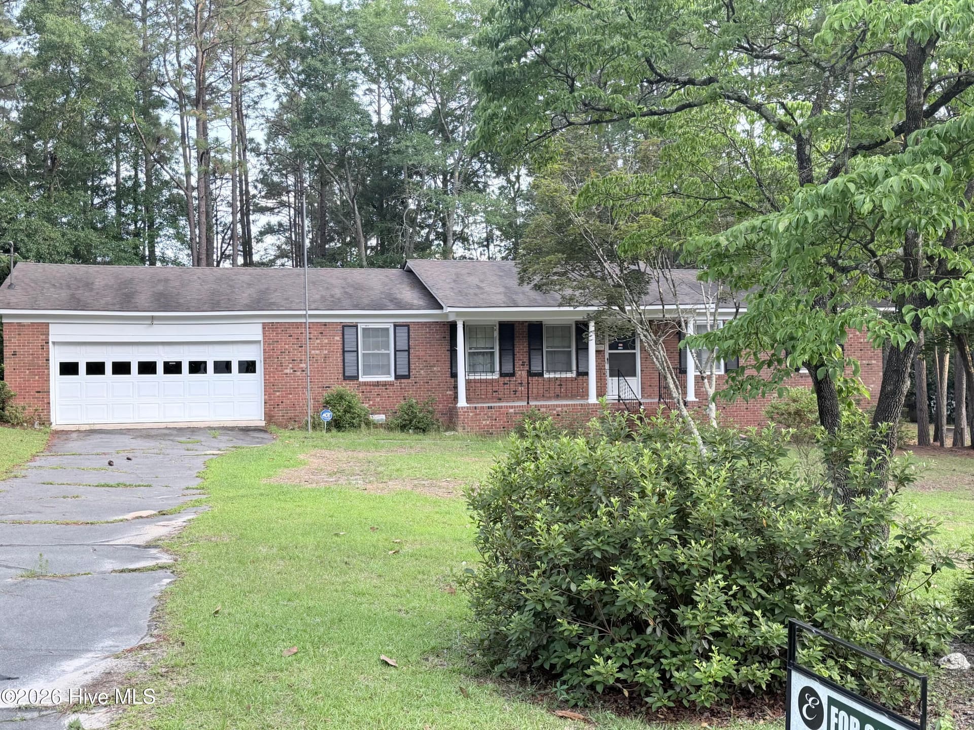 Single Family Residence at 185 Bronwyn Street, Southern Pines, NC 28387, photo 3 of 16