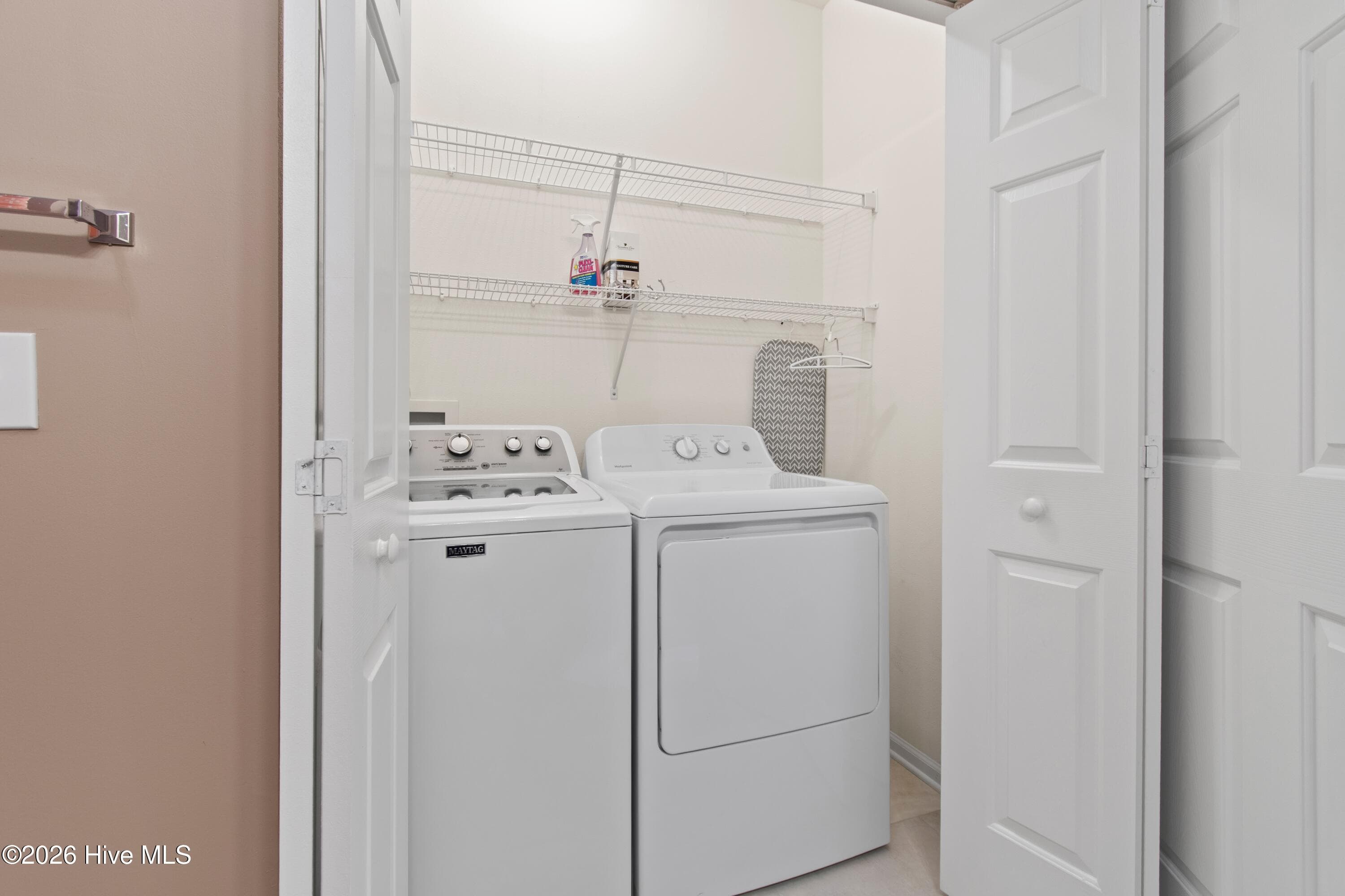 Laundry - 940 Great Egret Circle SW # 2, Sunset Beach, NC 28468
