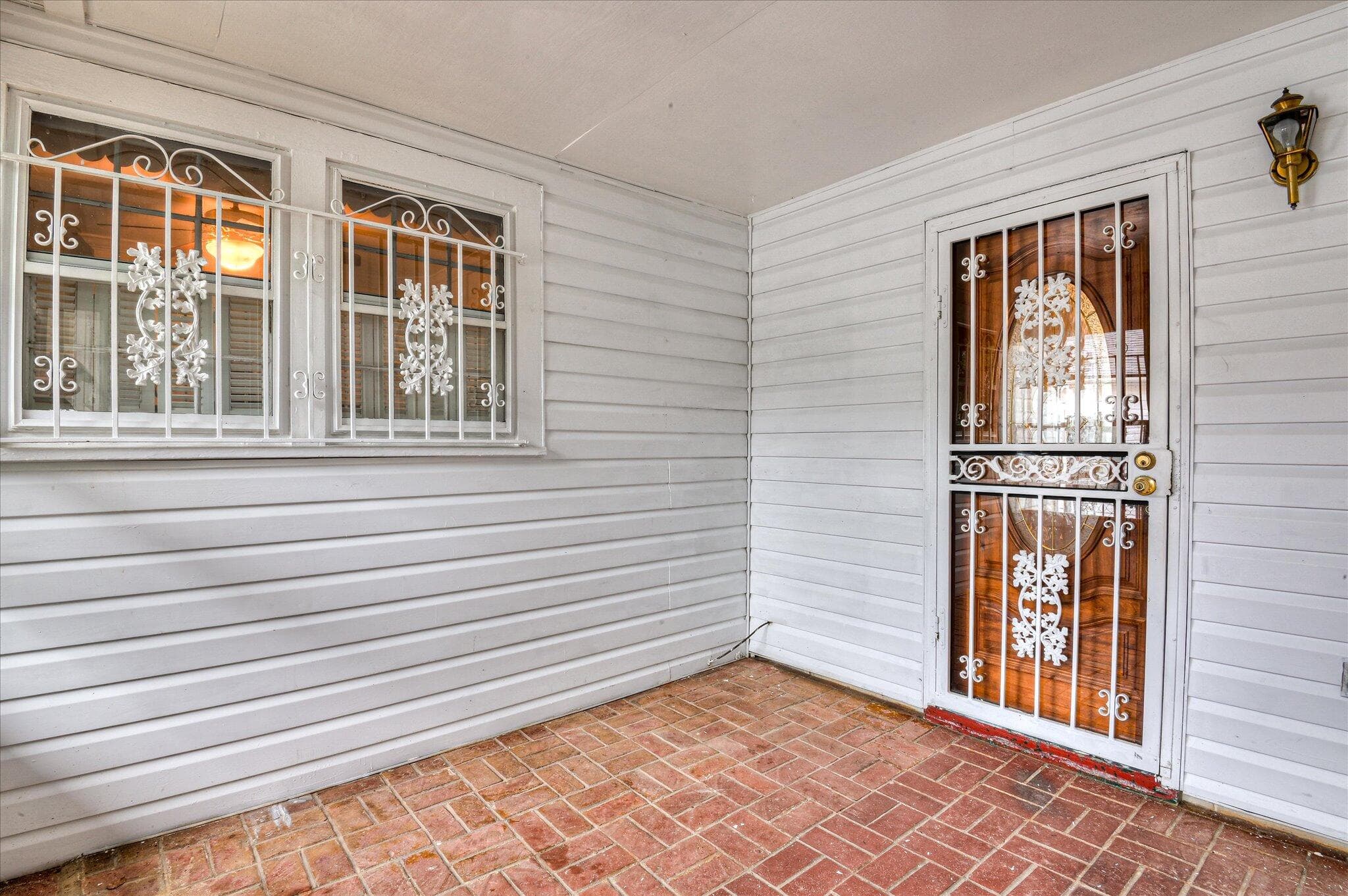 Unheated sunroom - 2440 Earl Street, Augusta, GA 30904