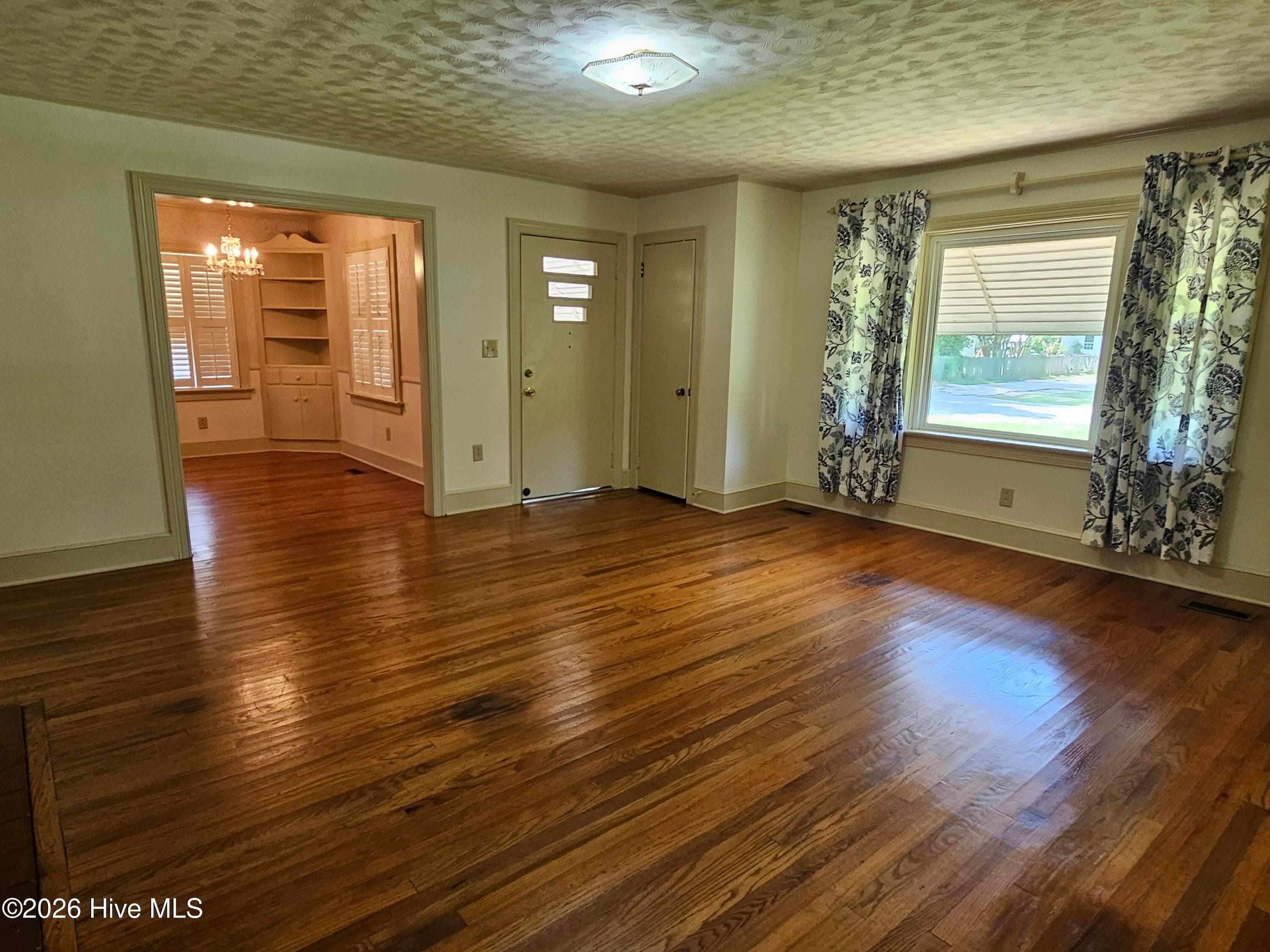 Single Family Residence at 702 Stewart Avenue, Clinton, NC 28328, photo 4 of 18