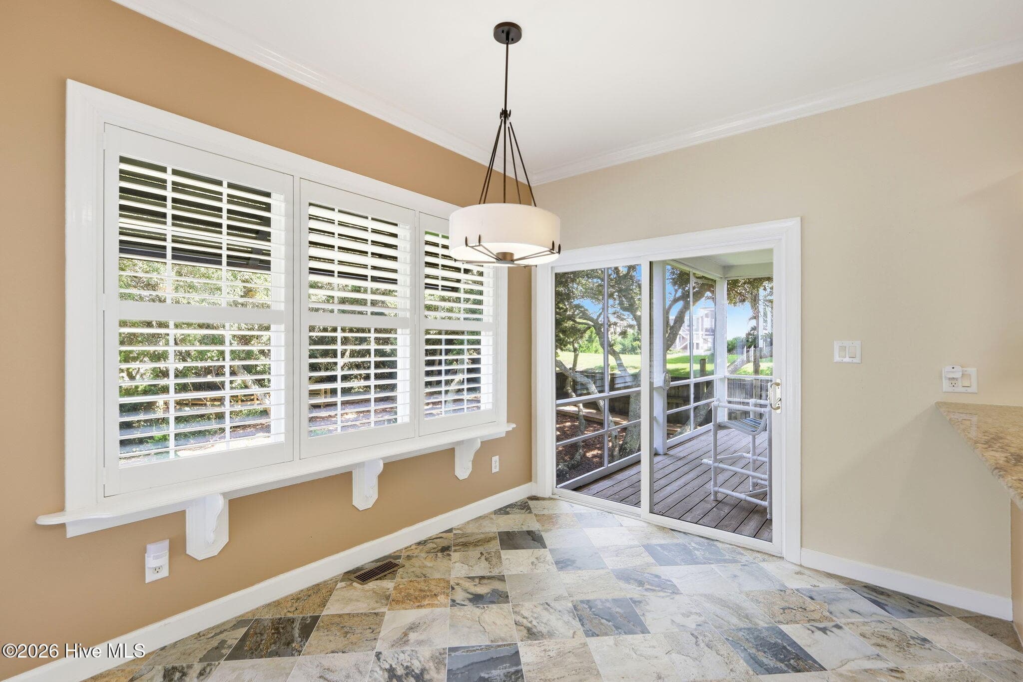 Breakfast area - 104 Talford Drive, Atlantic Beach, NC 28512