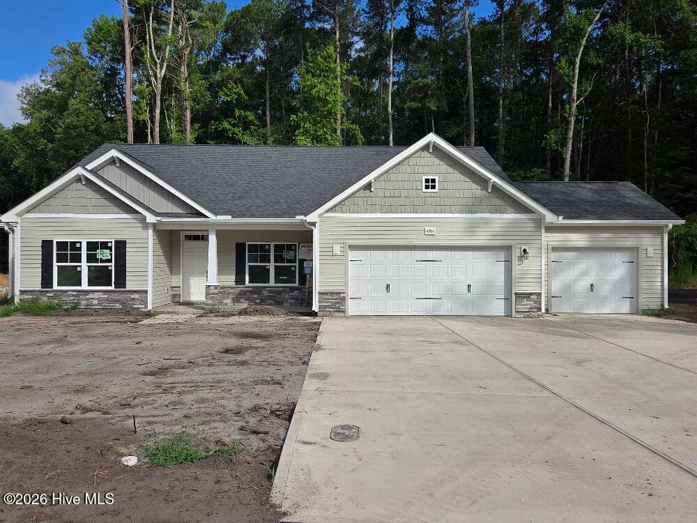 Single Family Residence at 4206 Tinsley Court, Ayden, NC 28513, photo 2 of 69