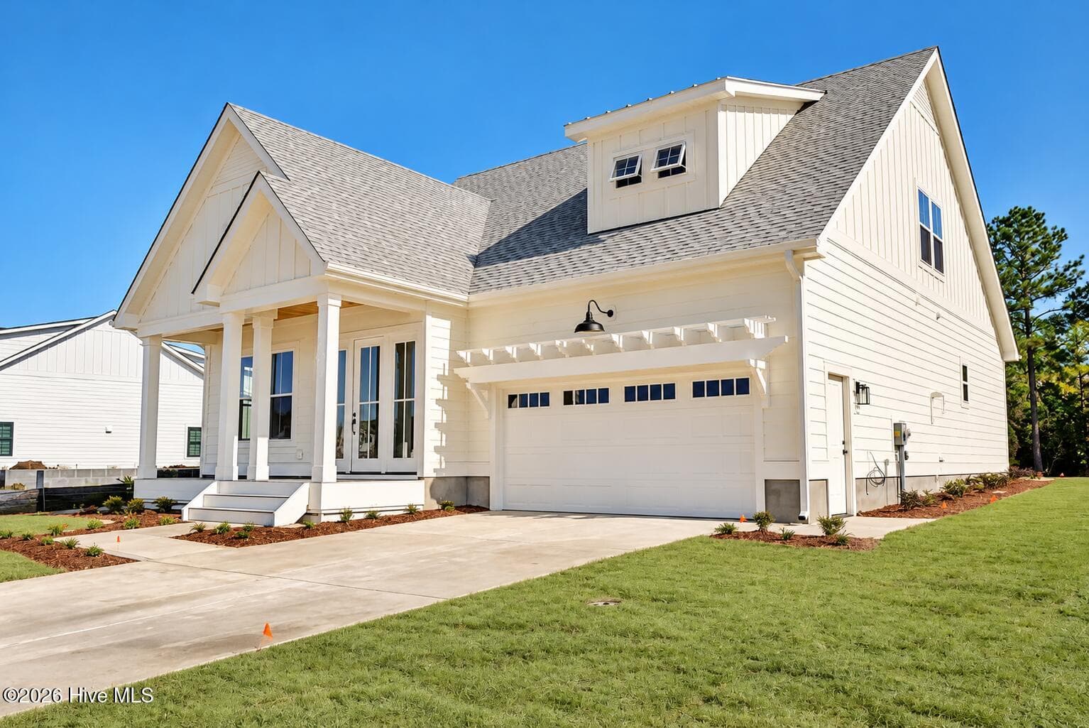Single Family Residence at 155 Everett Park Trail, Holly Ridge, NC 28445, photo 2 of 39