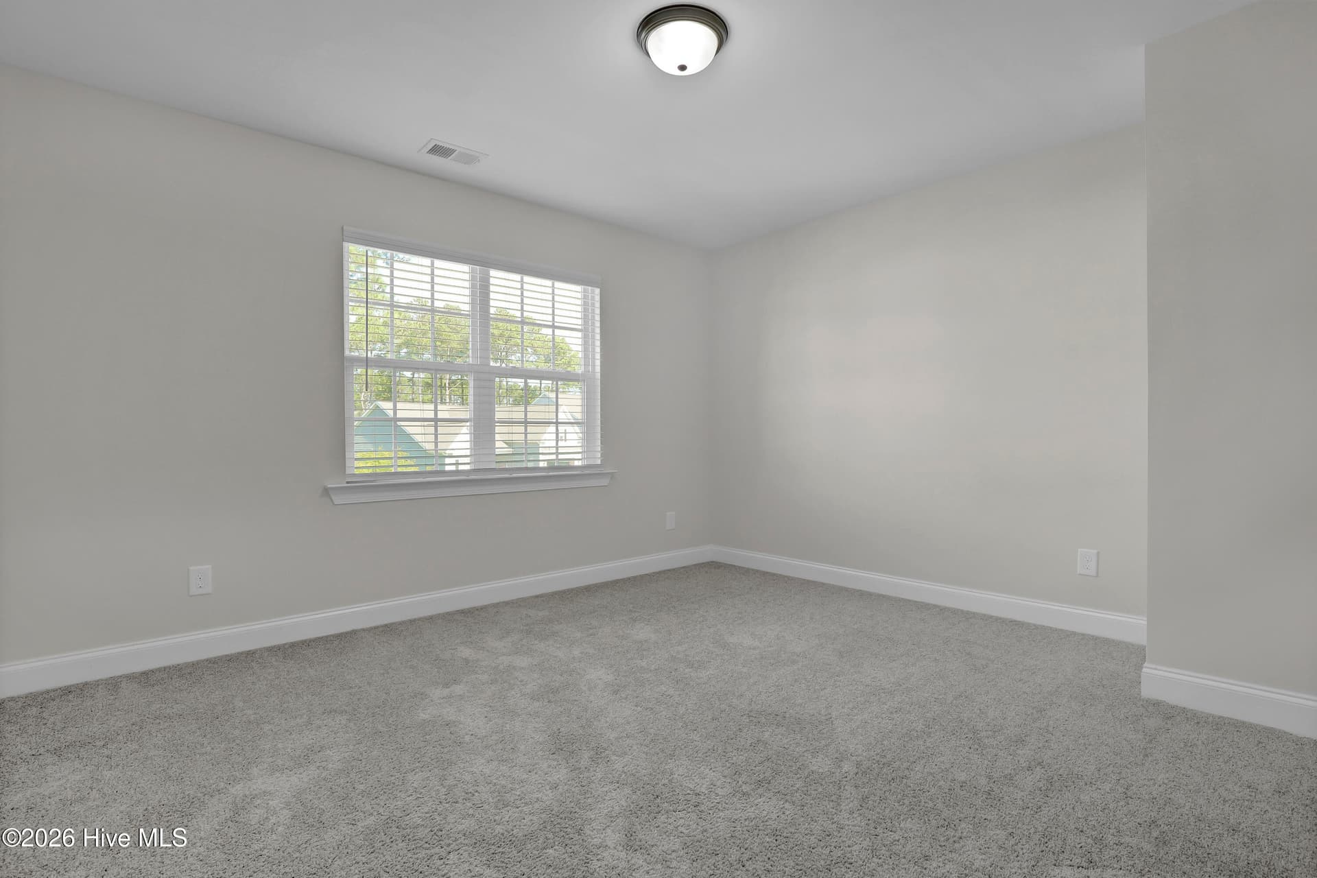 Single Family Residence at 506 W Red Head Circle, Sneads Ferry, NC 28460, photo 22 of 63