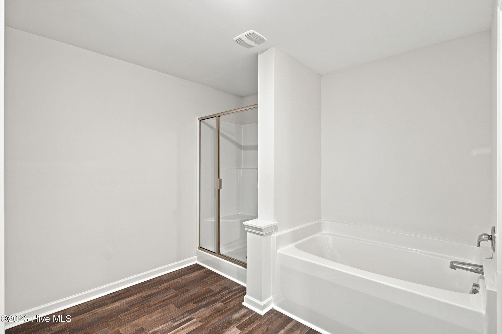 Single Family Residence at 7136 Boykin Spaniel Way, Wilmington, NC 28411, photo 2 of 4