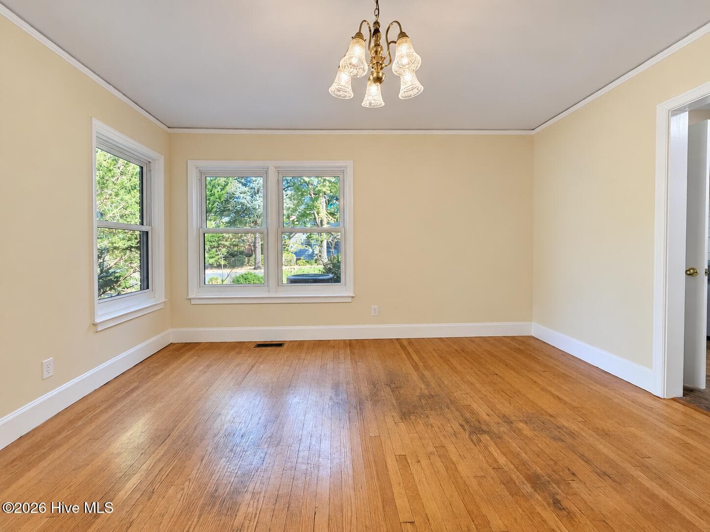 Single Family Residence at 320 Northern Boulevard, Wilmington, NC 28401, photo 18 of 159