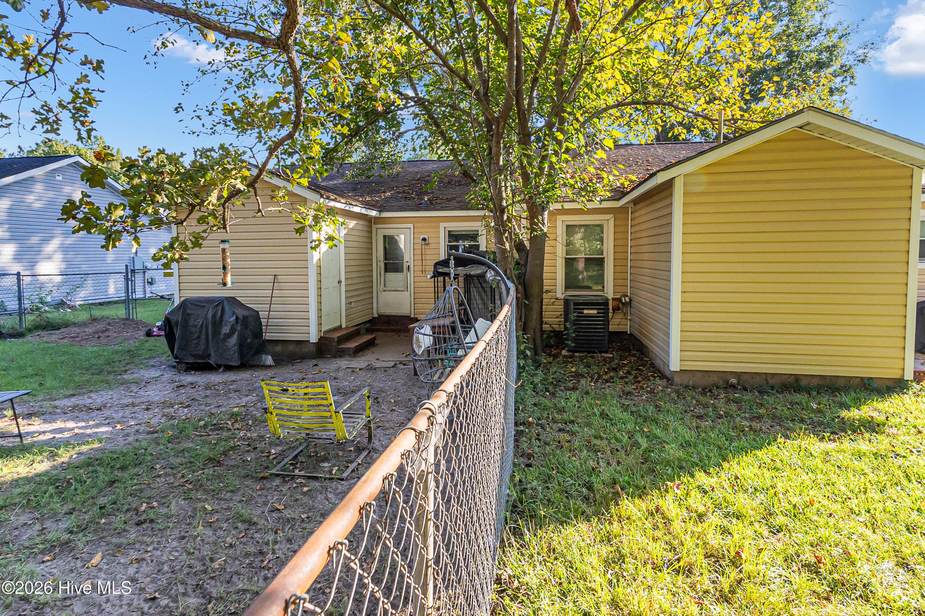 Duplex at 231-233 Easy Street, Jacksonville, NC 28546, photo 49 of 54