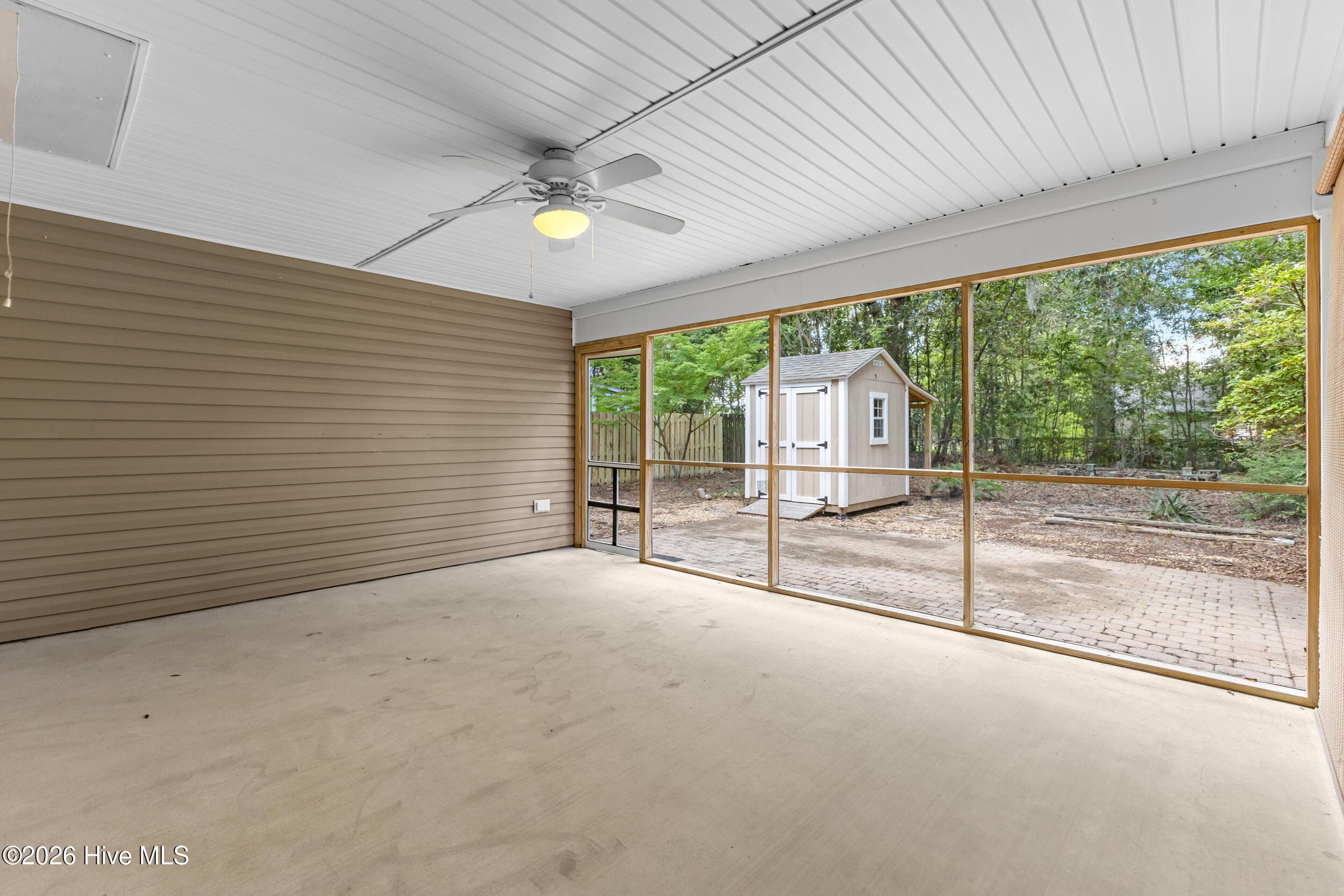 Single Family Residence at 615 Tennessee Avenue, Wilmington, NC 28401, photo 29 of 38