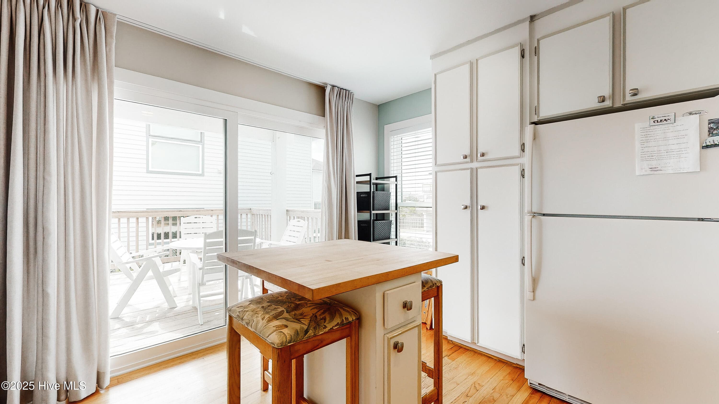 8 Sea Oats Lane, Wrightsville Beach, NC 28480