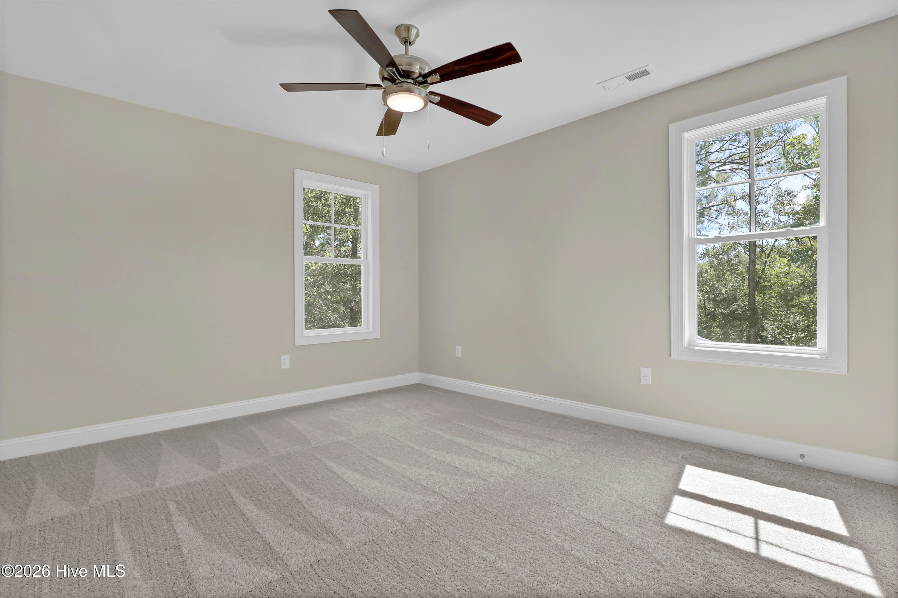 Single Family Residence at 126 Penquin Place, Hampstead, NC 28443, photo 10 of 21