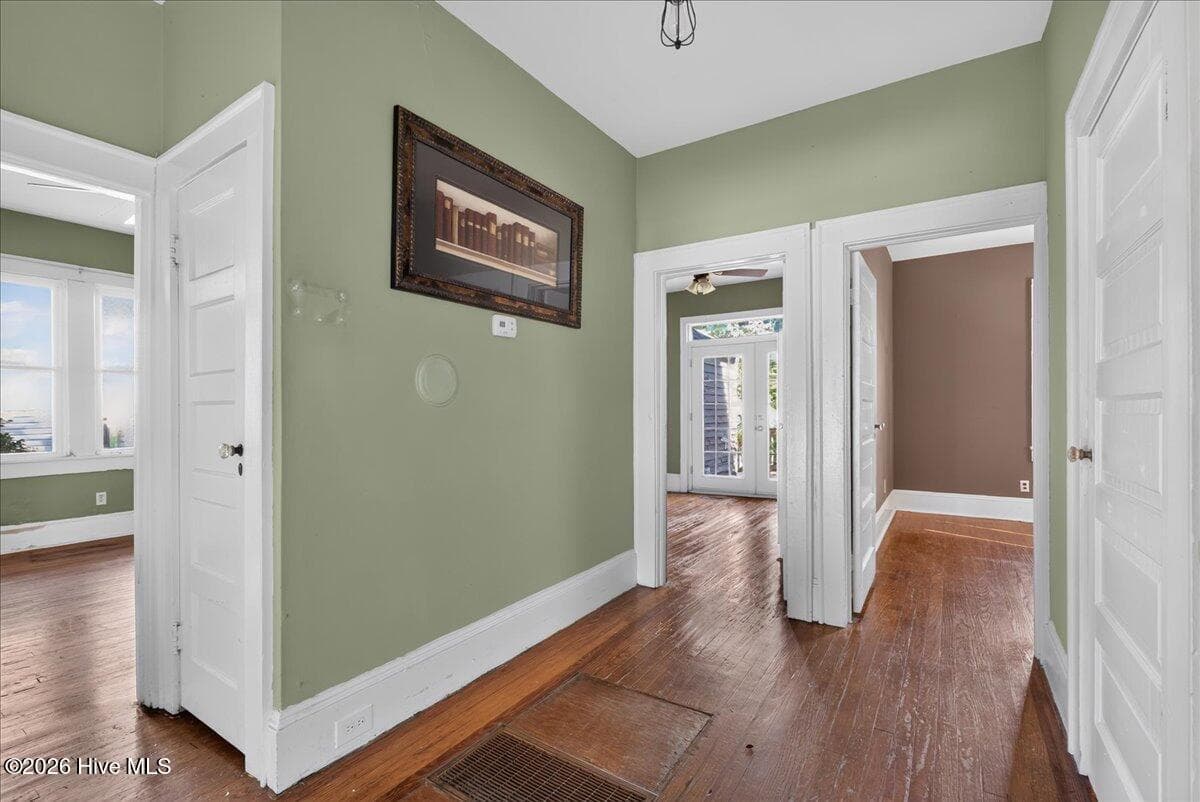 Single Family Residence at 410 Charlotte Street, Roanoke Rapids, NC 27870, photo 18 of 33