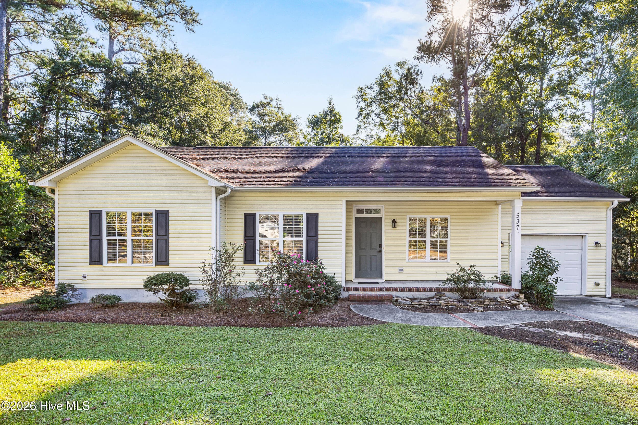 Single Family Residence at 537 Bonham Avenue, Wilmington, NC 28403, photo 4 of 55