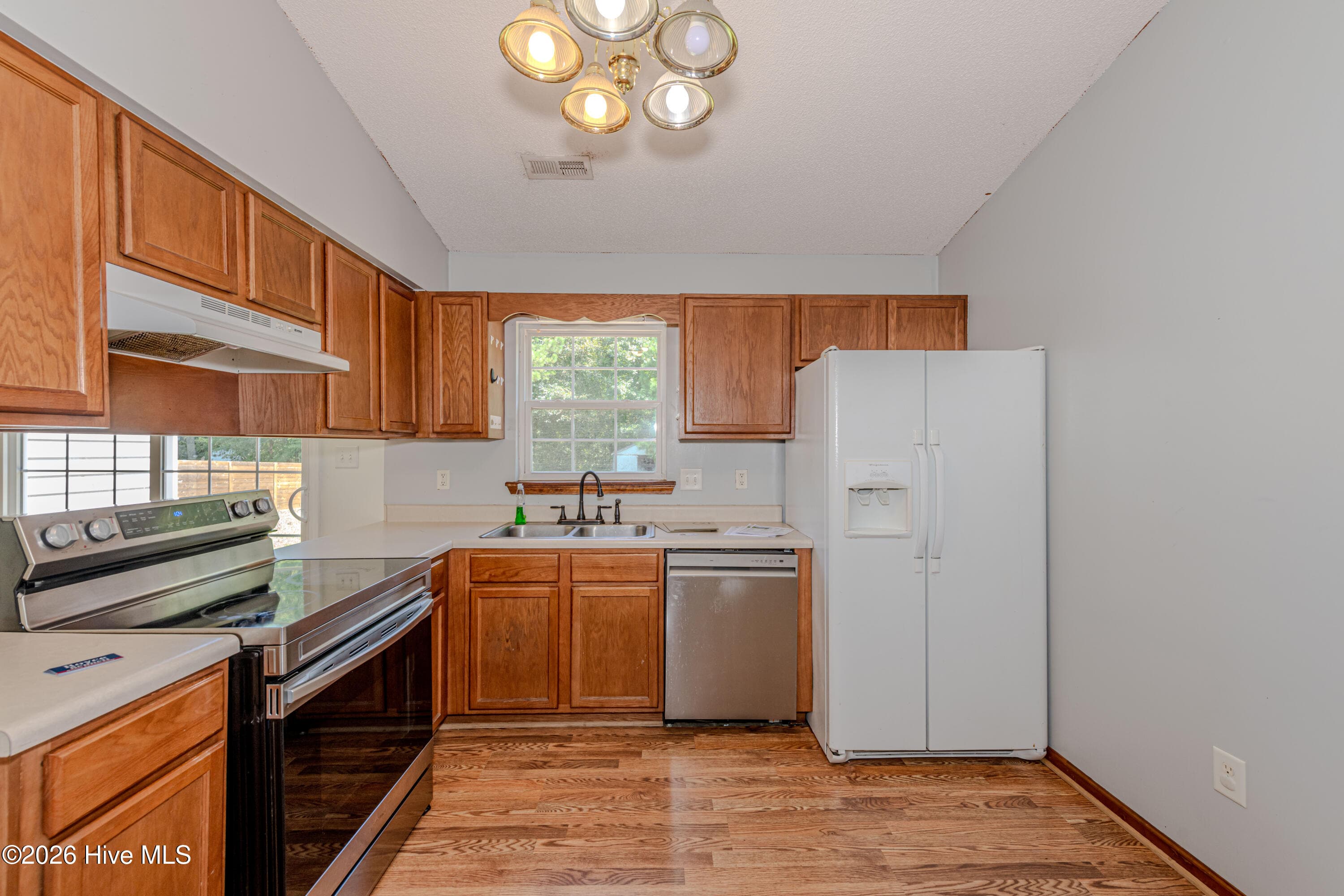 Single Family Residence at 106 Linden Road, Richlands, NC 28574, photo 14 of 124