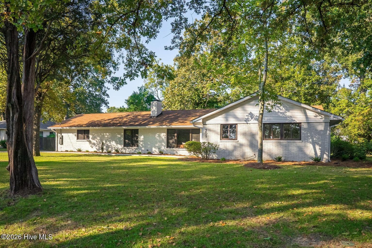 Single Family Residence at 201 Dunbarton Circle SE, Aiken, SC 29803, photo 2 of 52