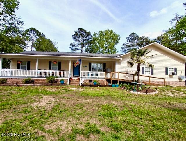 11 Fayetteville Road, Elizabethtown, NC 28337