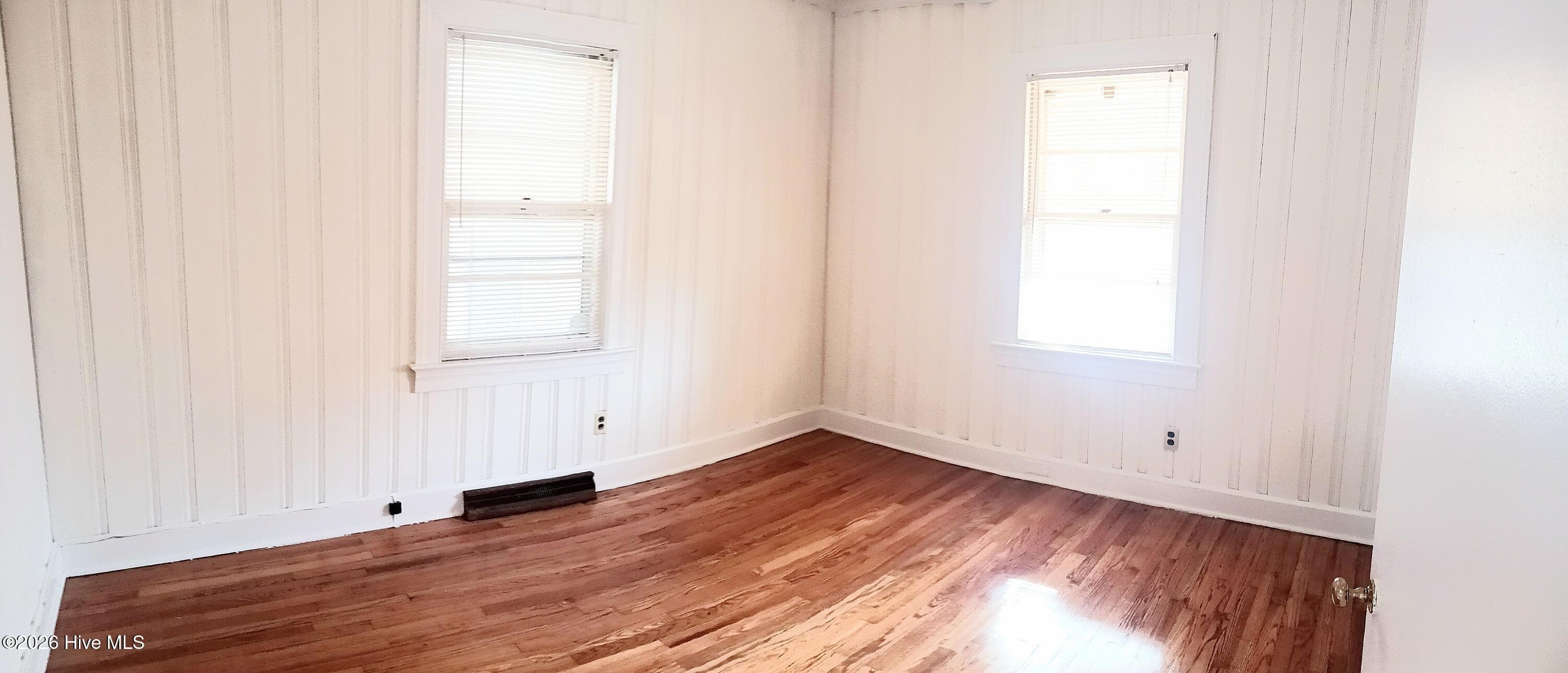 Single Family Residence at 322 Jefferson Street W, Wilson, NC 27893, photo 4 of 10