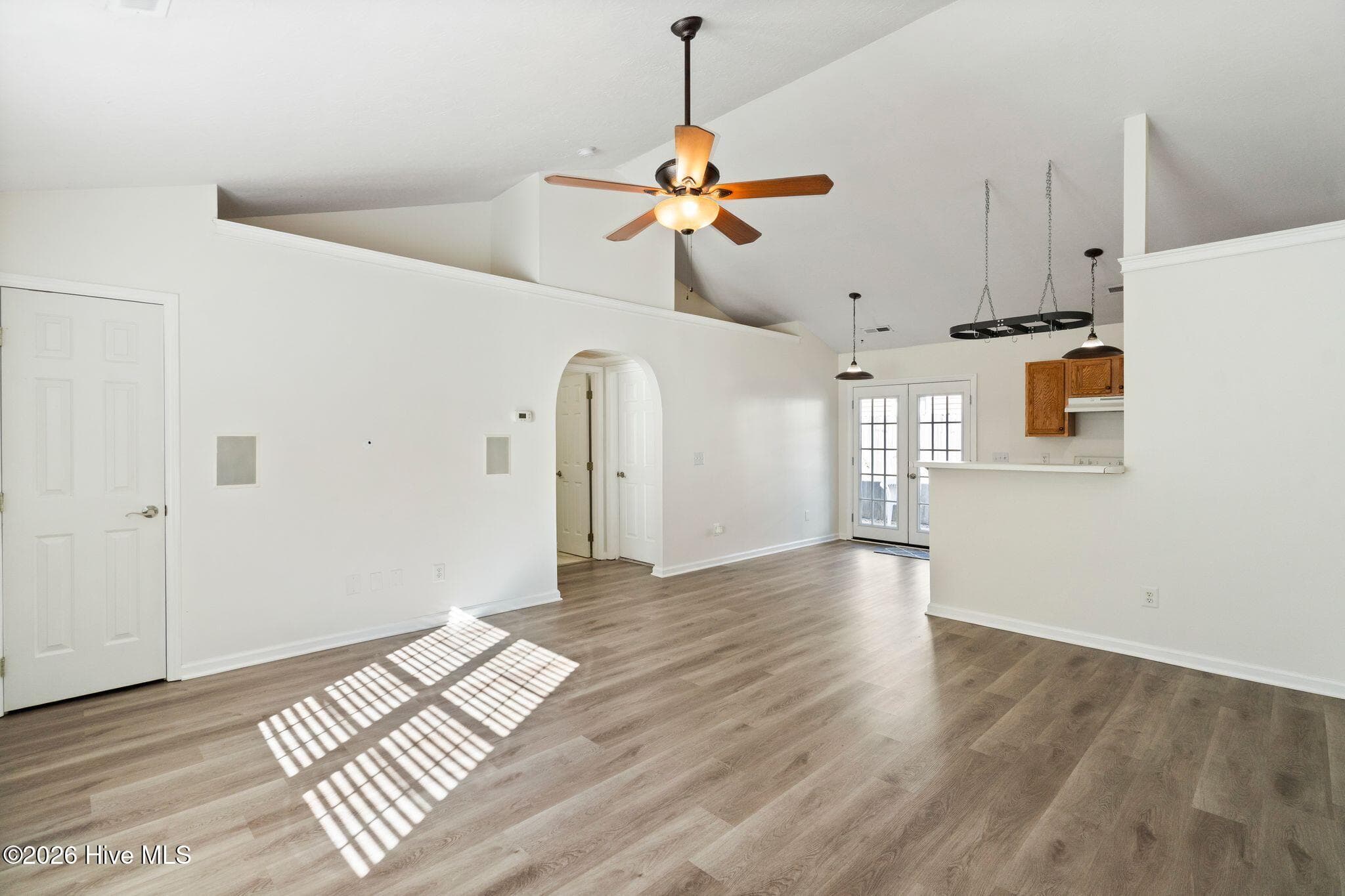 Single Family Residence at 811 Grathwol Drive, Wilmington, NC 28405, photo 6 of 41