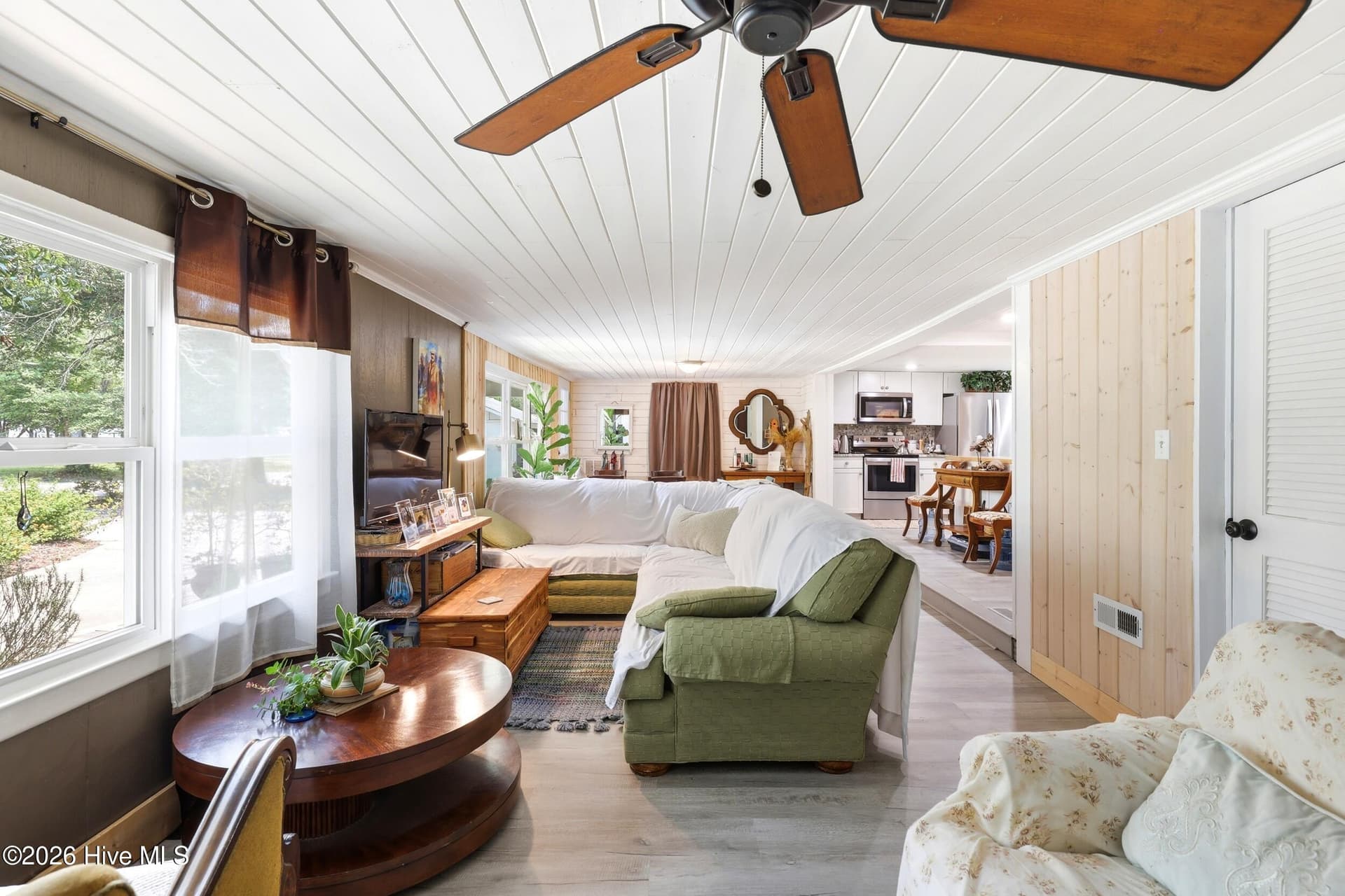 Manufactured Home at 9081 Beach Drive SW, Calabash, NC 28467, photo 10 of 65