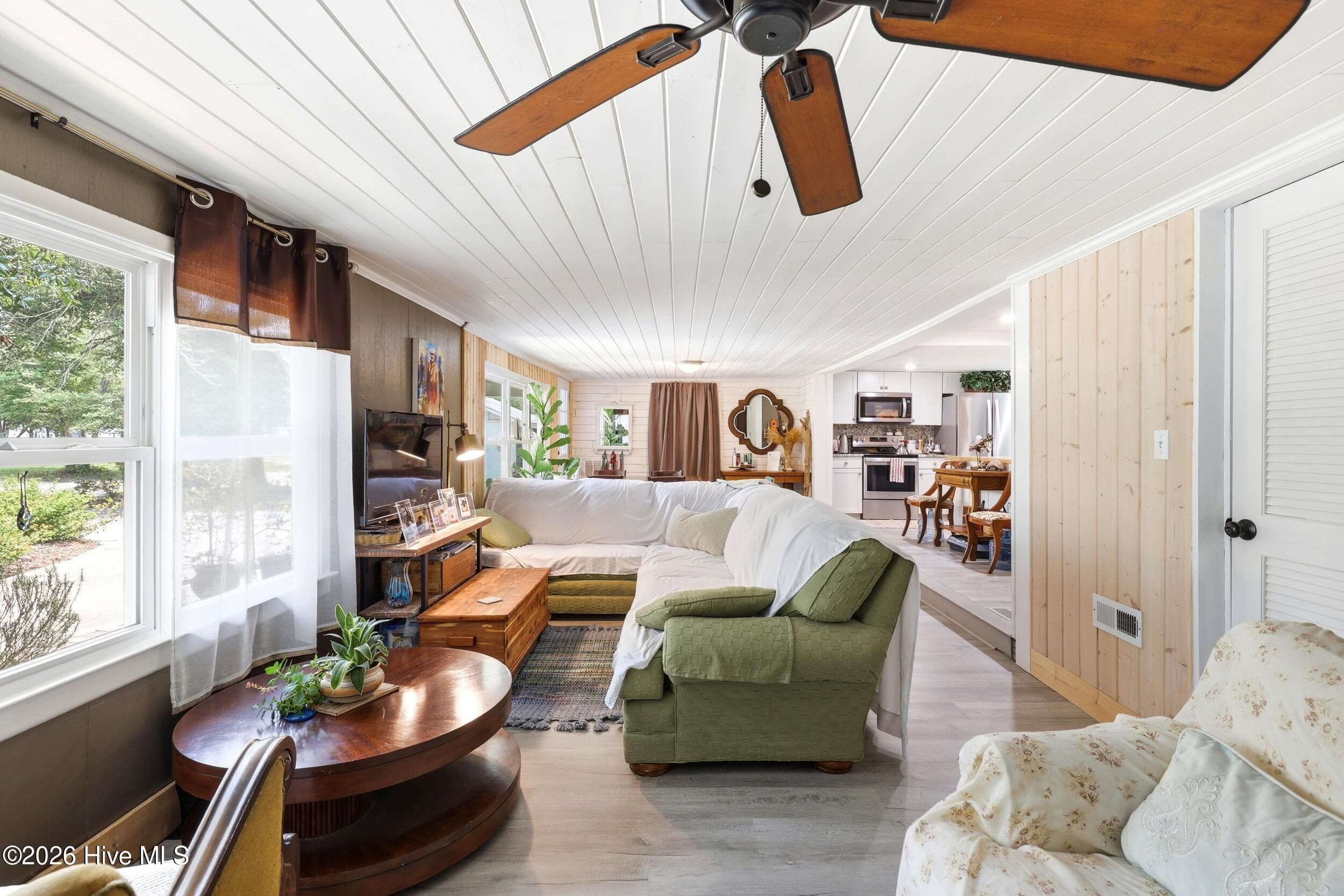 Manufactured Home at 9081 Beach Drive SW, Calabash, NC 28467, photo 10 of 65