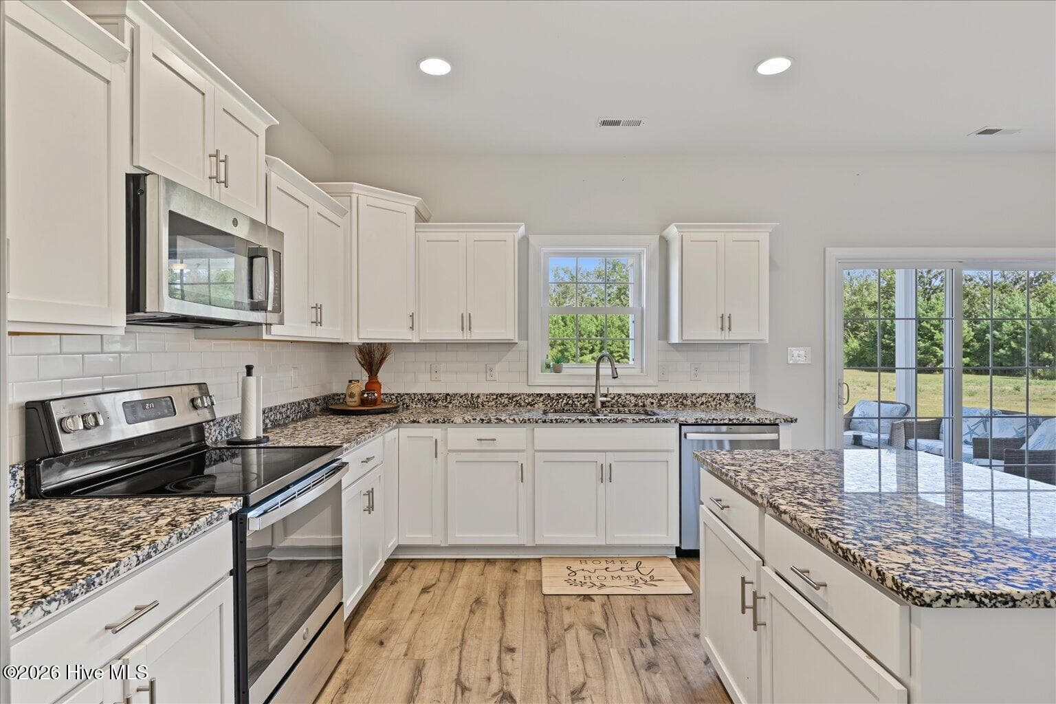 Single Family Residence at 12 N Ardsley Lane, Rocky Point, NC 28457, photo 27 of 55