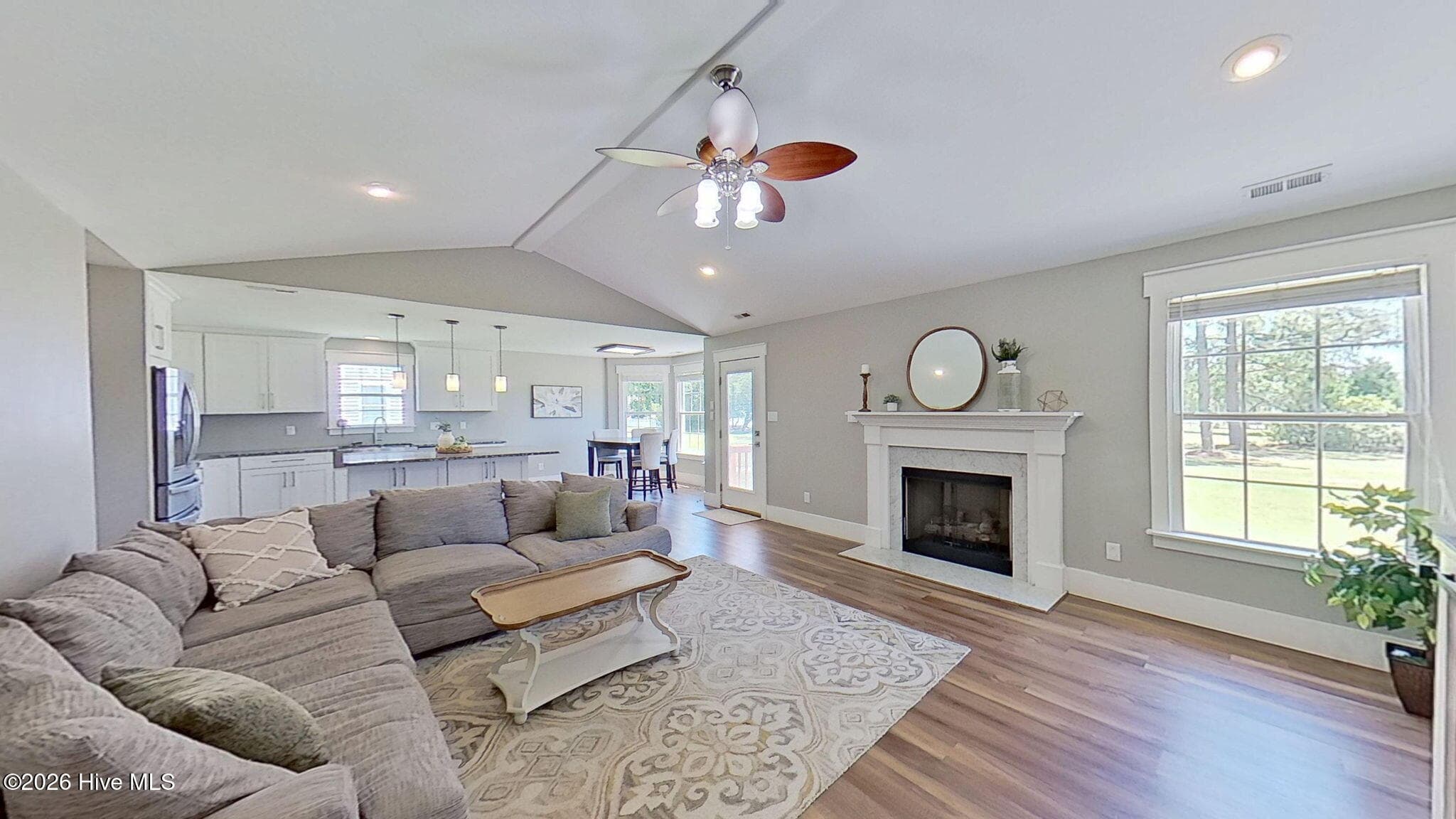 Single Family Residence at 1129 Coral Reef Drive, New Bern, NC 28560, photo 21 of 68