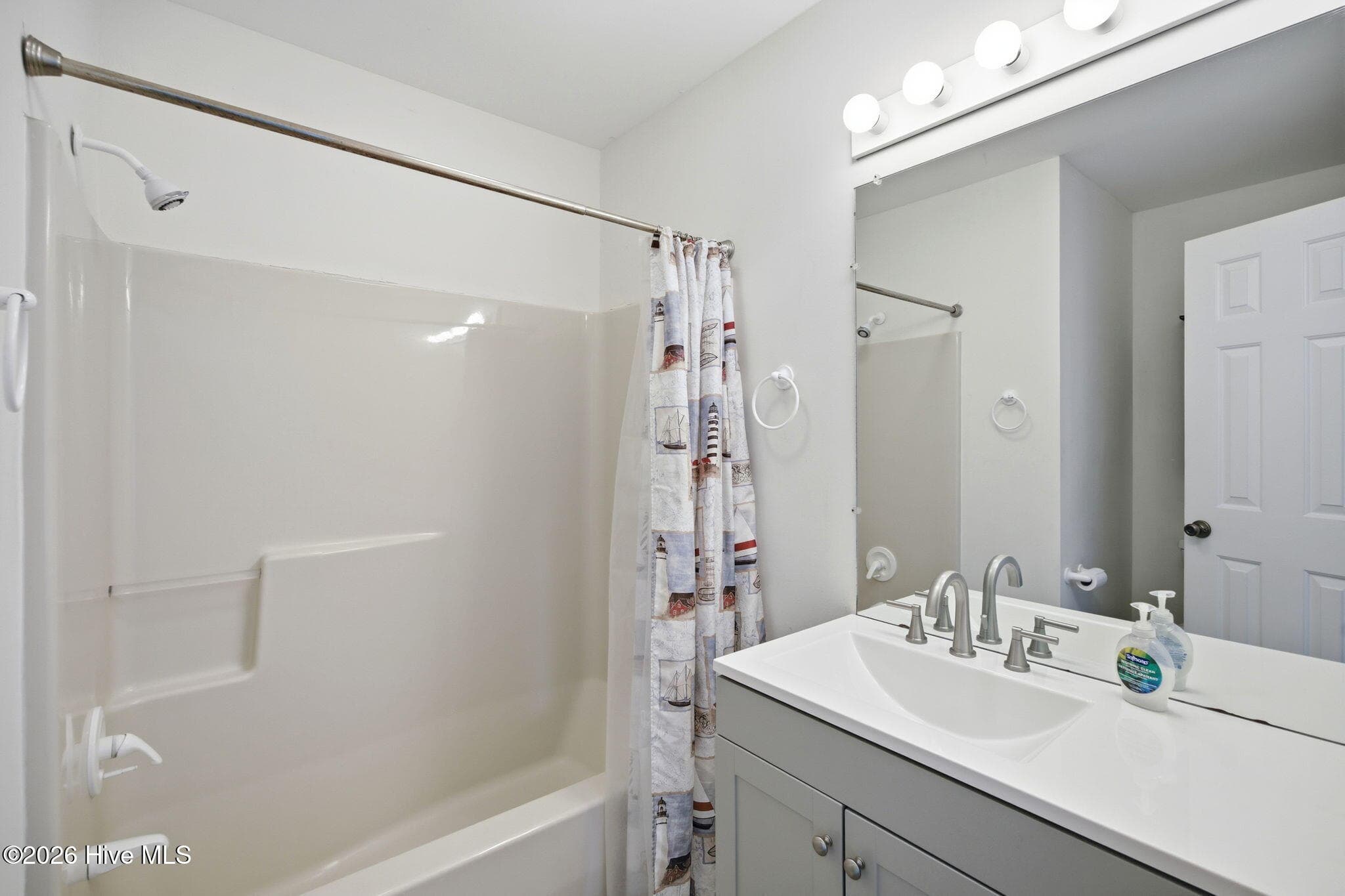 Single Family Residence at 101 Martin Lane, Oak Island, NC 28465, photo 24 of 58