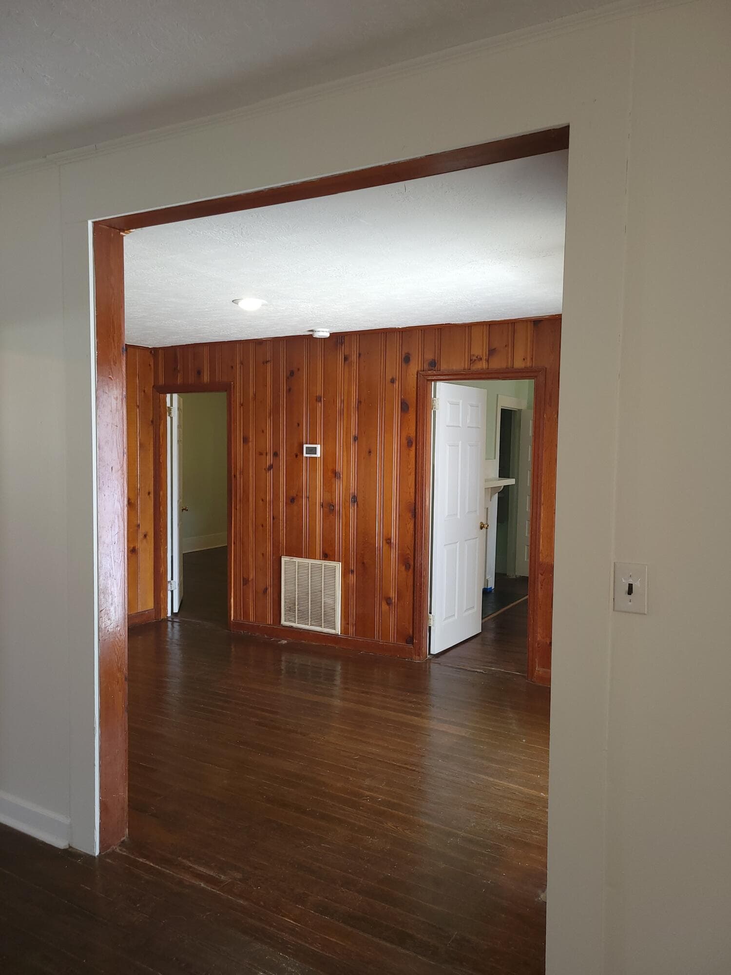 Single Family Residence at 1843 Jenkins Street, Augusta, GA 30904, photo 9 of 14