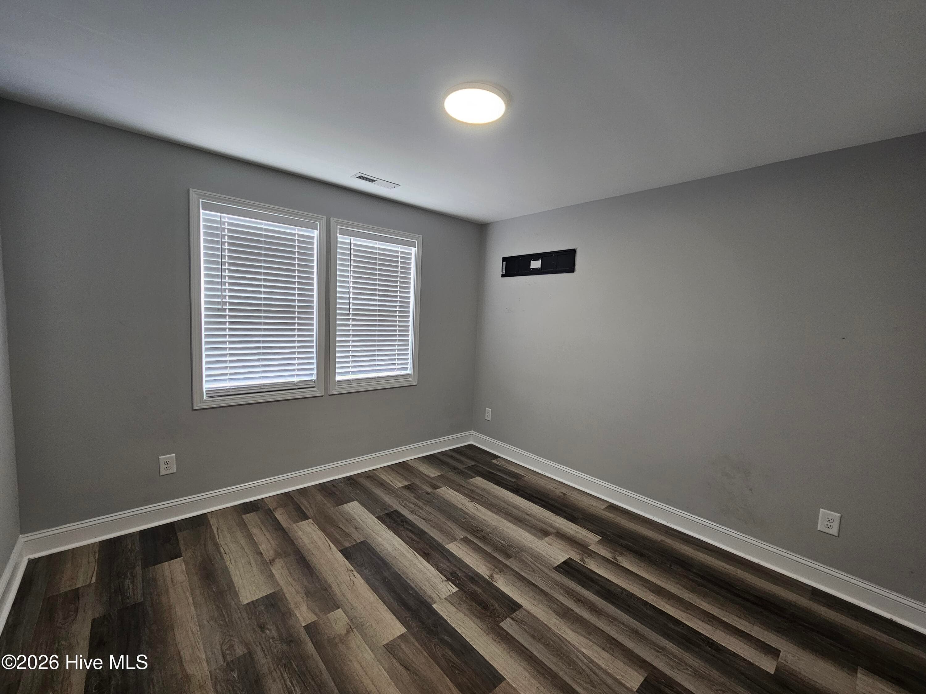 Single Family Residence at 109 Fox Cove Crossing, Jacksonville, NC 28546, photo 20 of 24