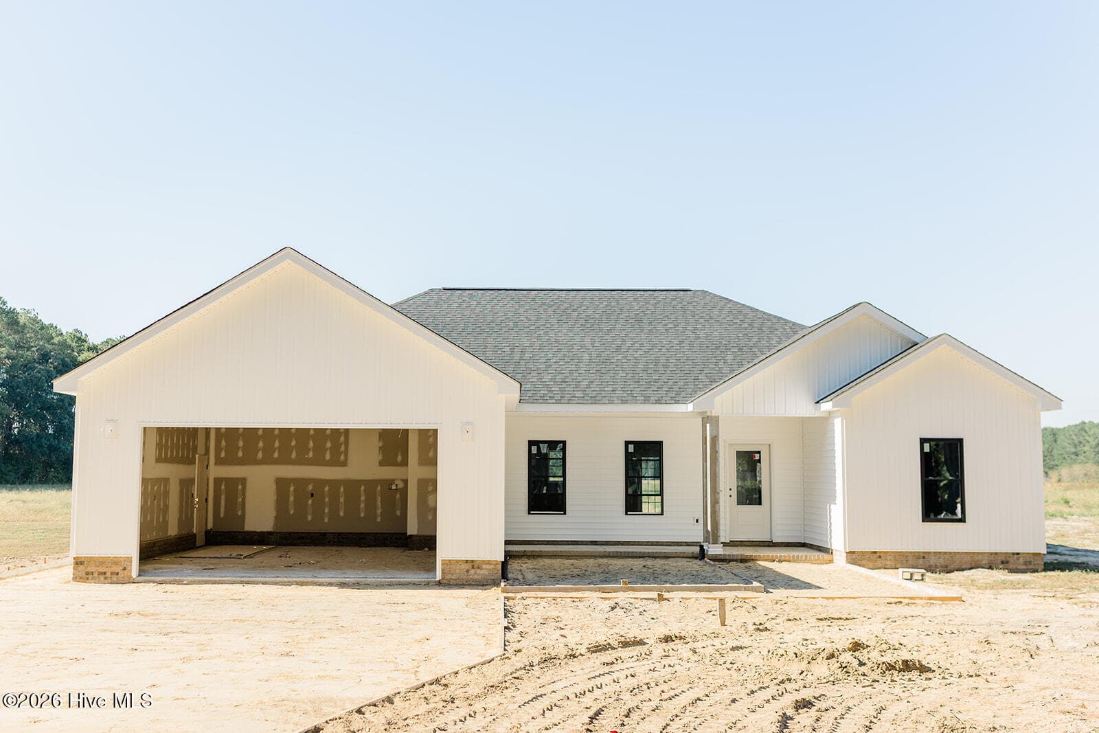 Single Family Residence at 3118 Kelly Road, Kinston, NC 28504, photo 3 of 41