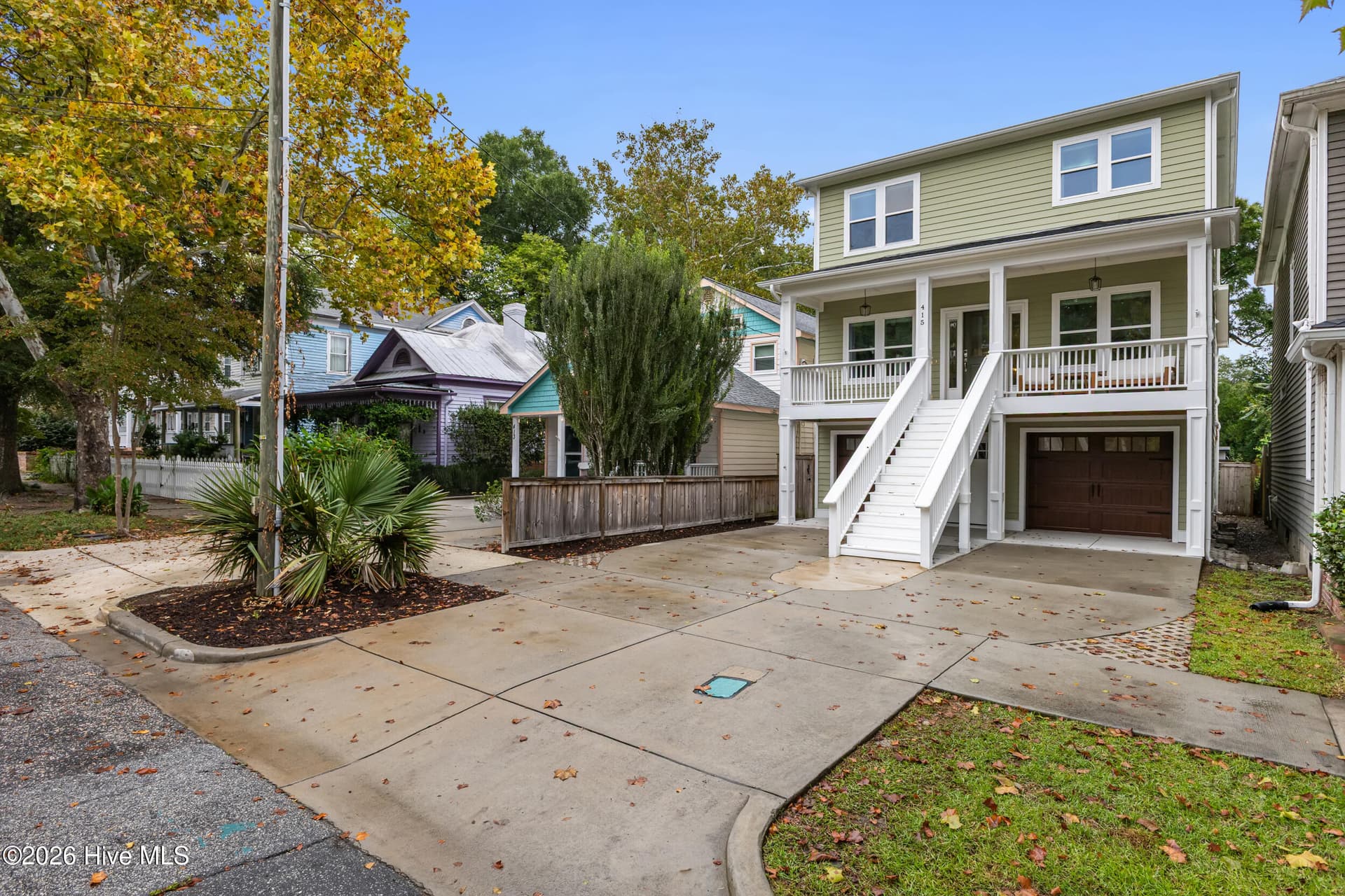 Single Family Residence at 415 S 6th Street, Wilmington, NC 28401, photo 2 of 46