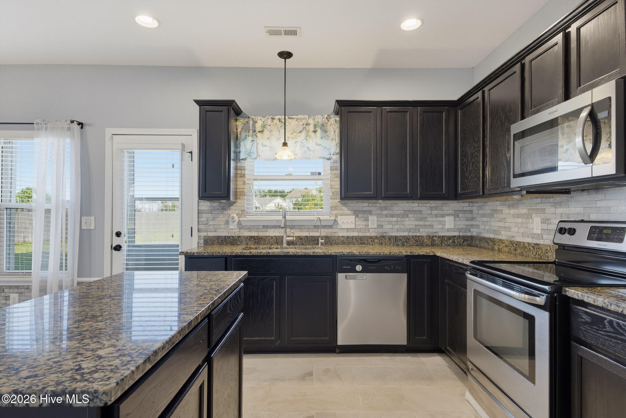 Single Family Residence at 304 SW Plantation Drive, Maple Hill, NC 28454, photo 21 of 72